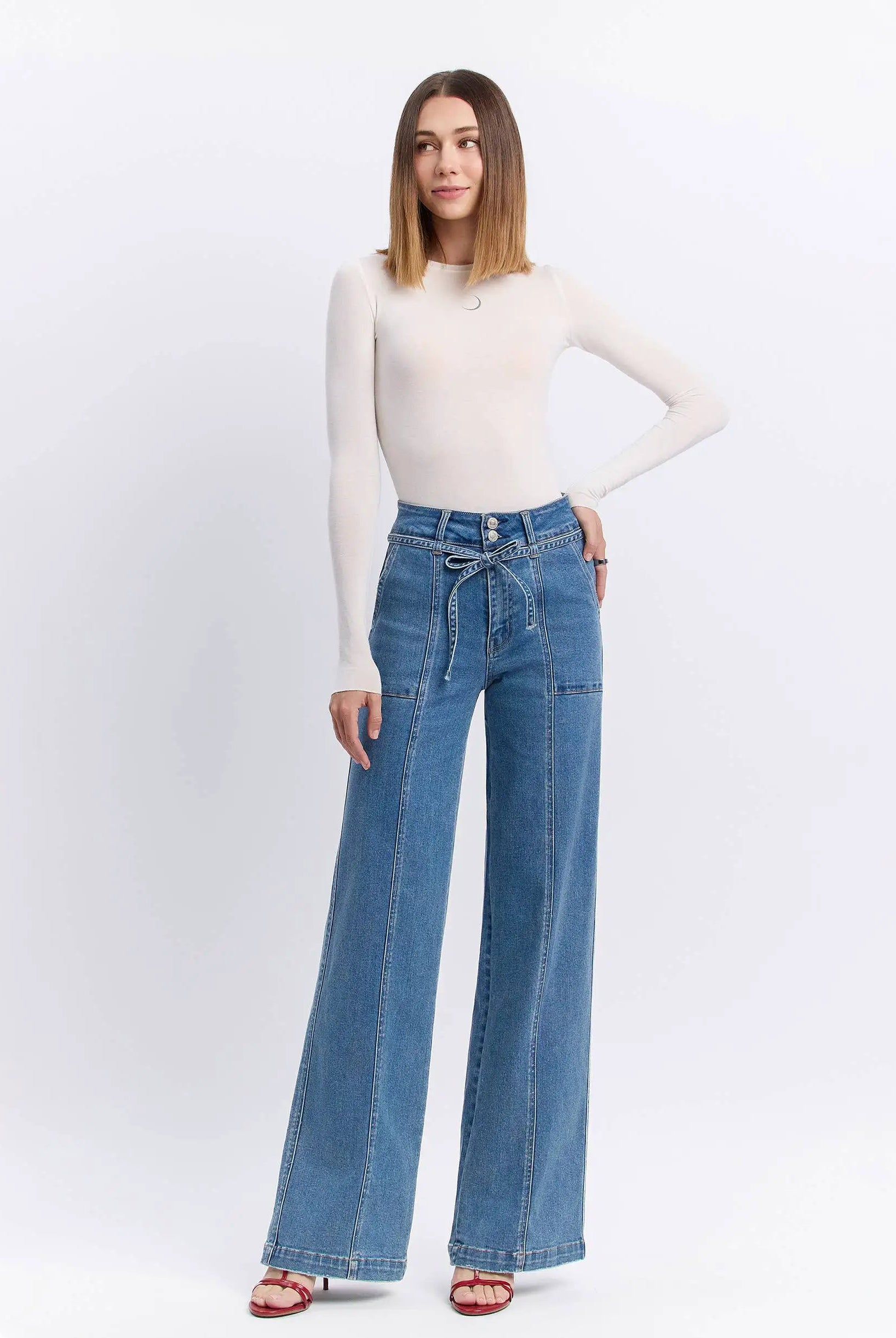 Verve Olivia Super High Rise Wide Leg Jeans with Tie Waistband in Lush Life denim.