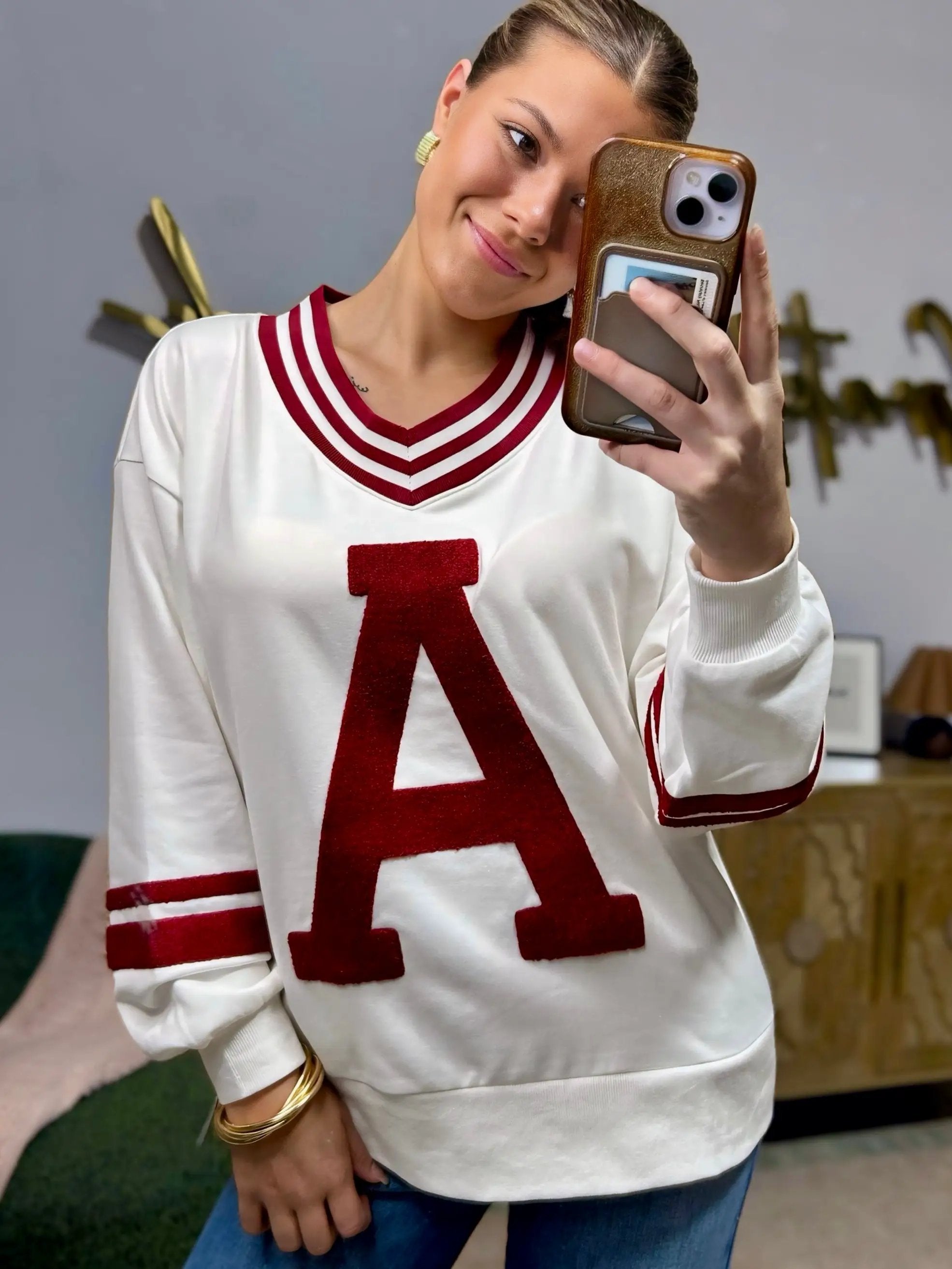 Oddi Oddi - Varsity-Inspired Pullover: White Red Combo - Sweatshirts