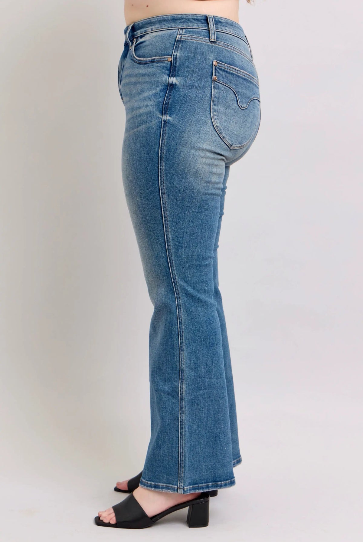 Judy Blue Judy Blue Mid Rise Flare Leg Tummy Control Denim Blue Jeans: CURVY - Jeans Midrise tummy control bootcut plus