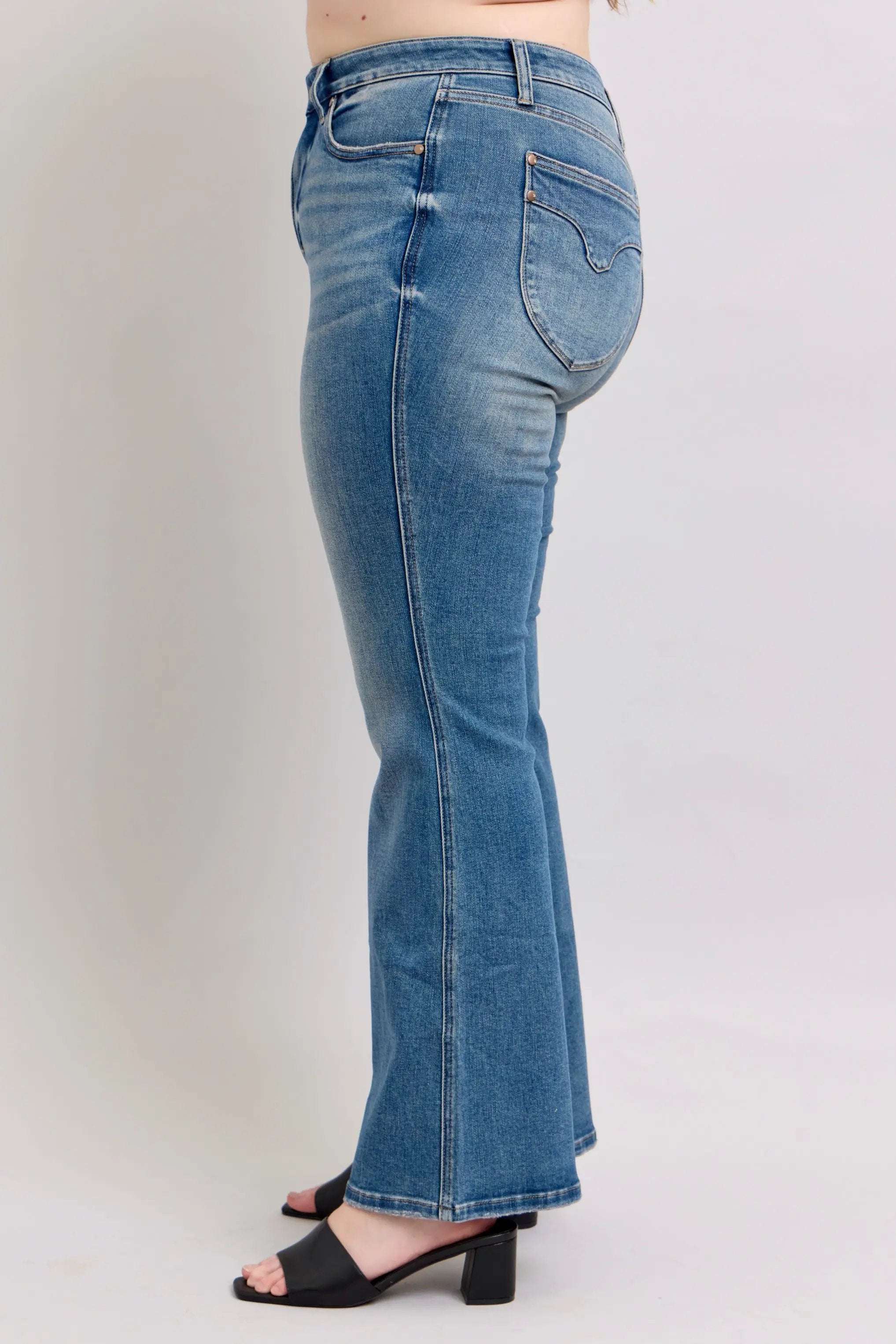 Judy Blue Judy Blue Mid Rise Flare Leg Tummy Control Denim Blue Jeans: CURVY - Jeans Midrise tummy control bootcut plus