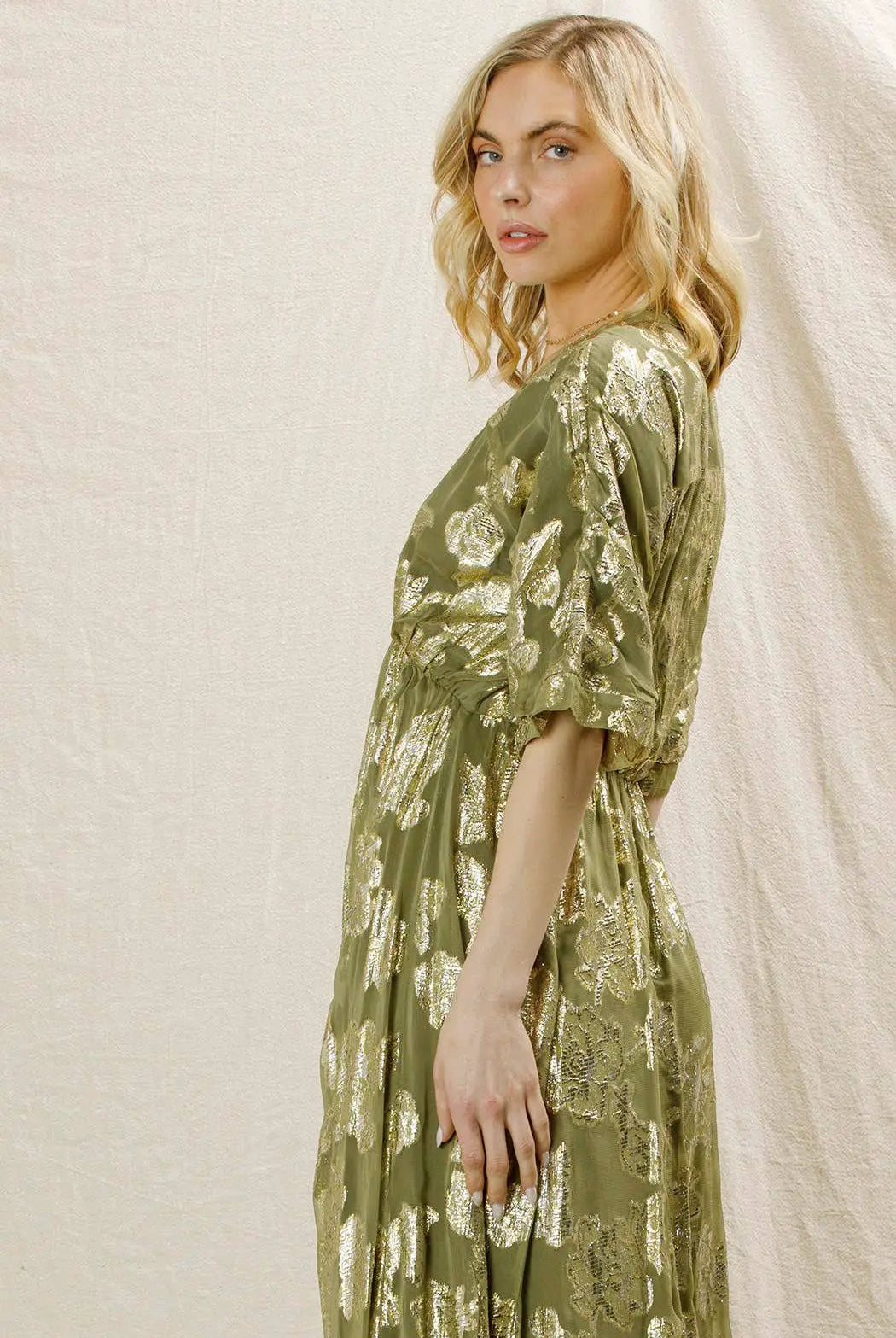 En Crème En Crème Olive Gold V-Neck Kimono Sleeve Maxi Dress - Dresses En Crème - V-Neck Kimono Sleeve Maxi Dress: OLIVE GOLD