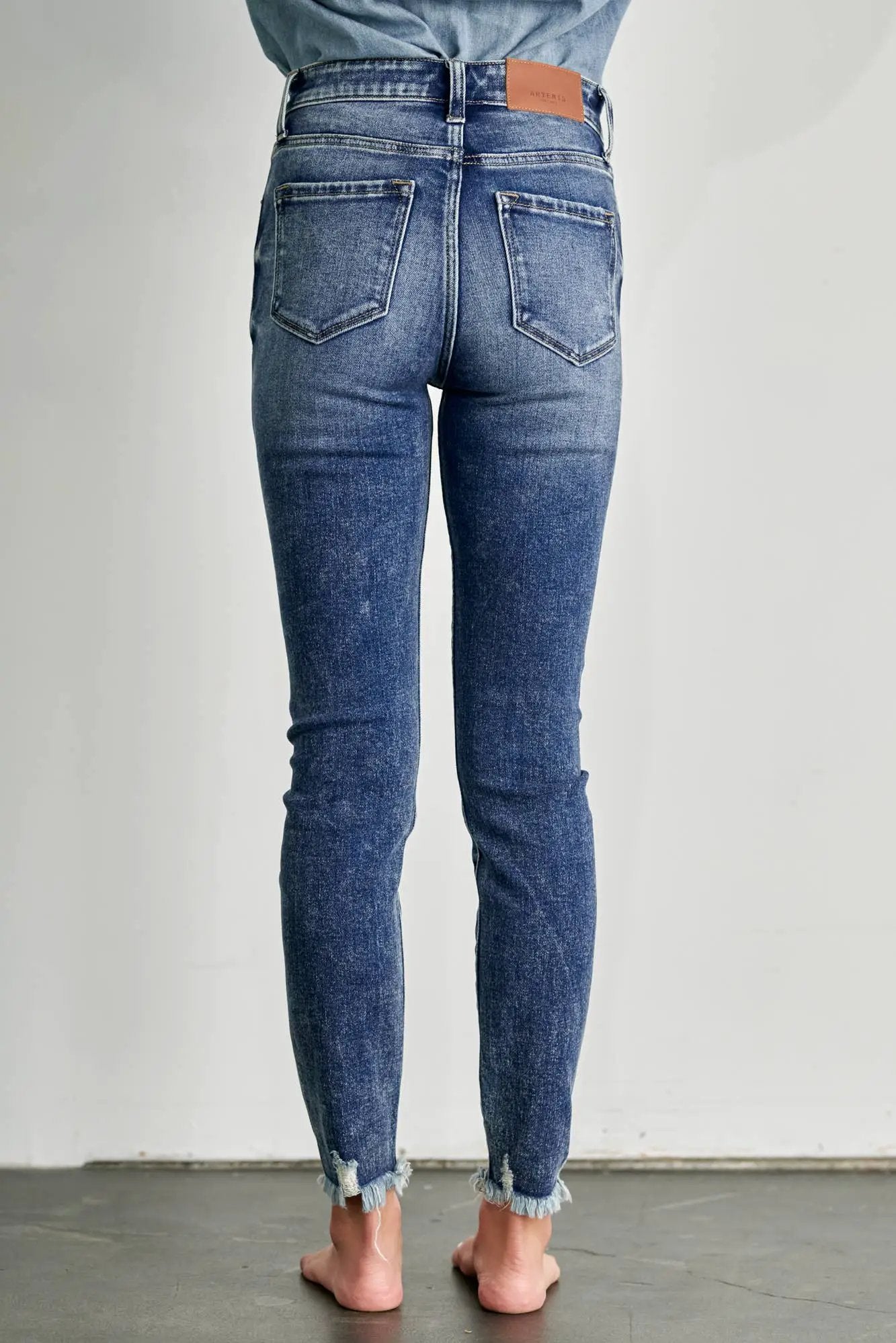 ARTEMIS VINTAGE Artemis Vintage Medium Wash High Rise Button-Up Skinny Jeans - Jeans
