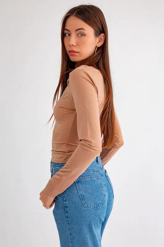 Le Lis Second Skin Boat Neck Knit Top - Blouses
