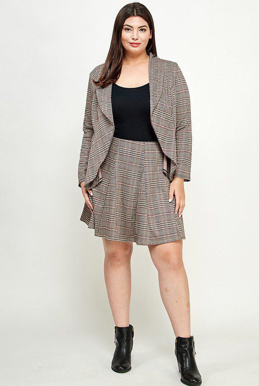 Plus-size plaid suit, skirt, and jacket.