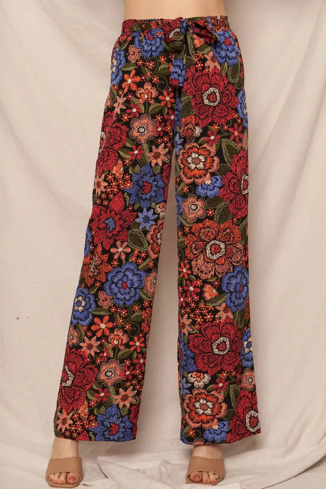 En Crème En Crème Black Multi High Waisted Floral Print Pants - Pants
