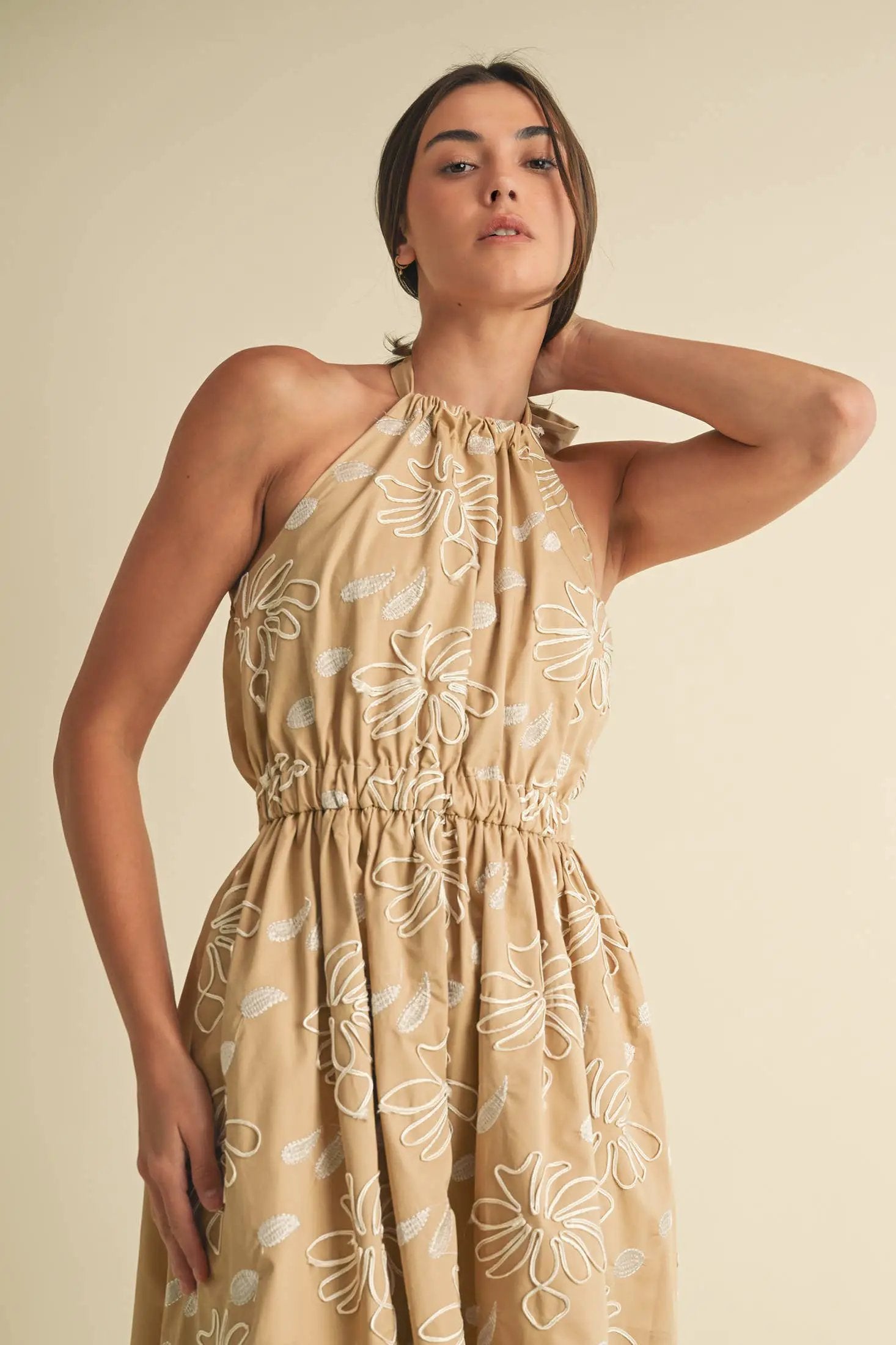 Endless Blu Endless Blu Floral Sand Embroidered Midi Dress - Dresses