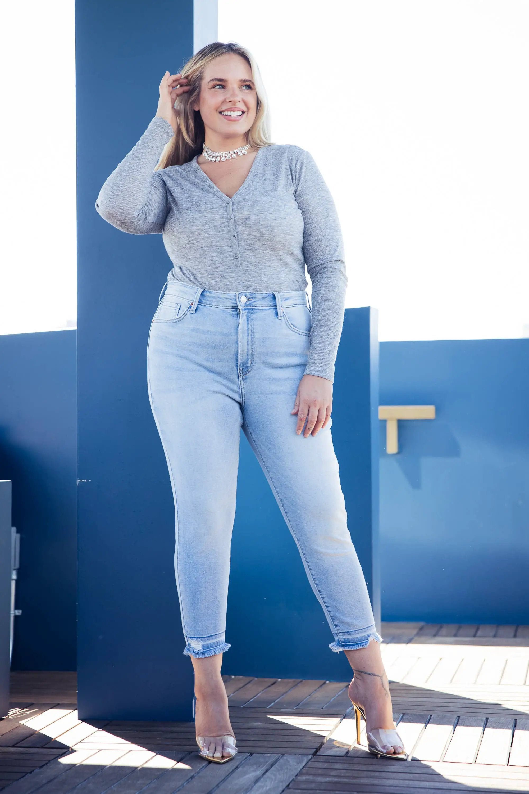 ARTEMIS VINTAGE Artemis Vintage High Rise Crop Skinny Jeans PLUS - Jeans
