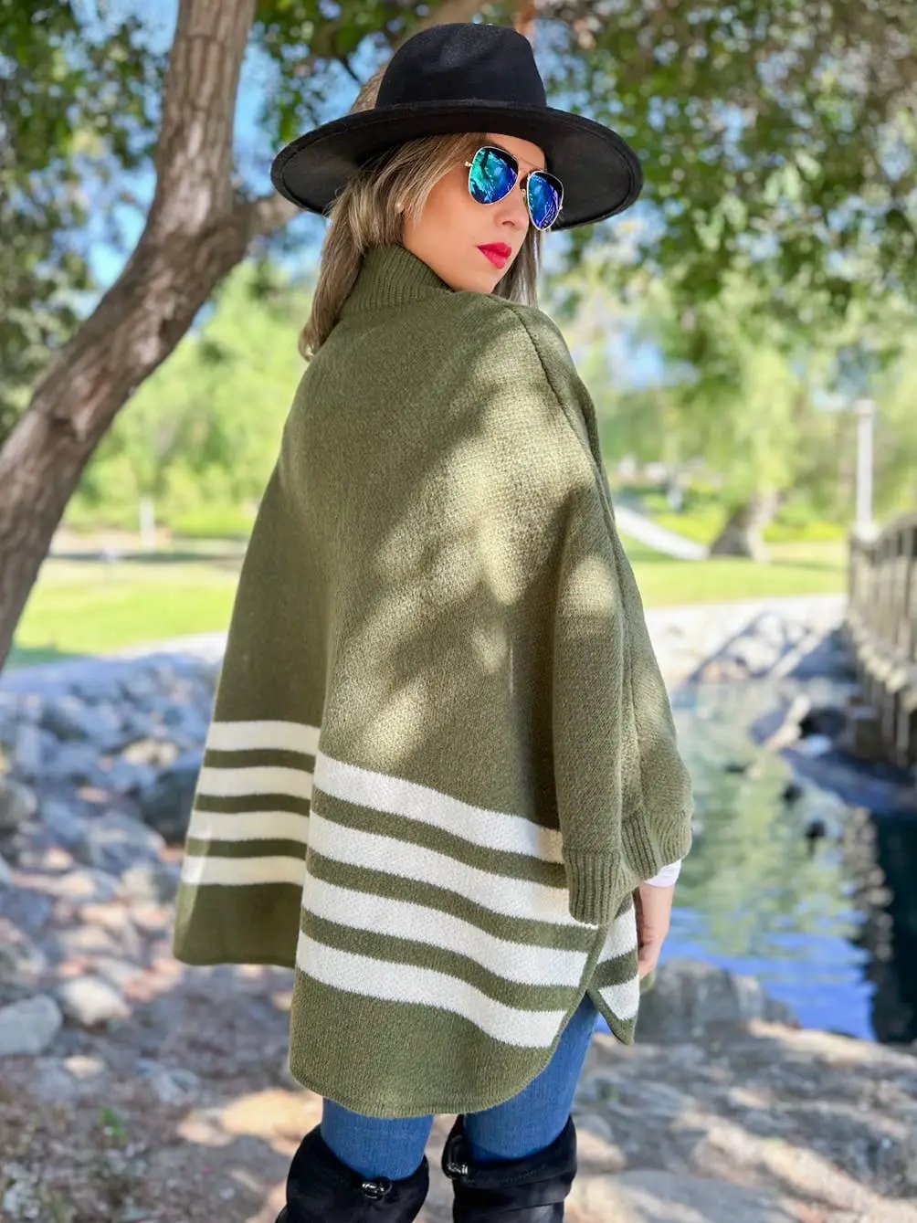 AMOLI AMOLI - Olive Stripe Border Printed Zip-Up Cardigan - Cardigans