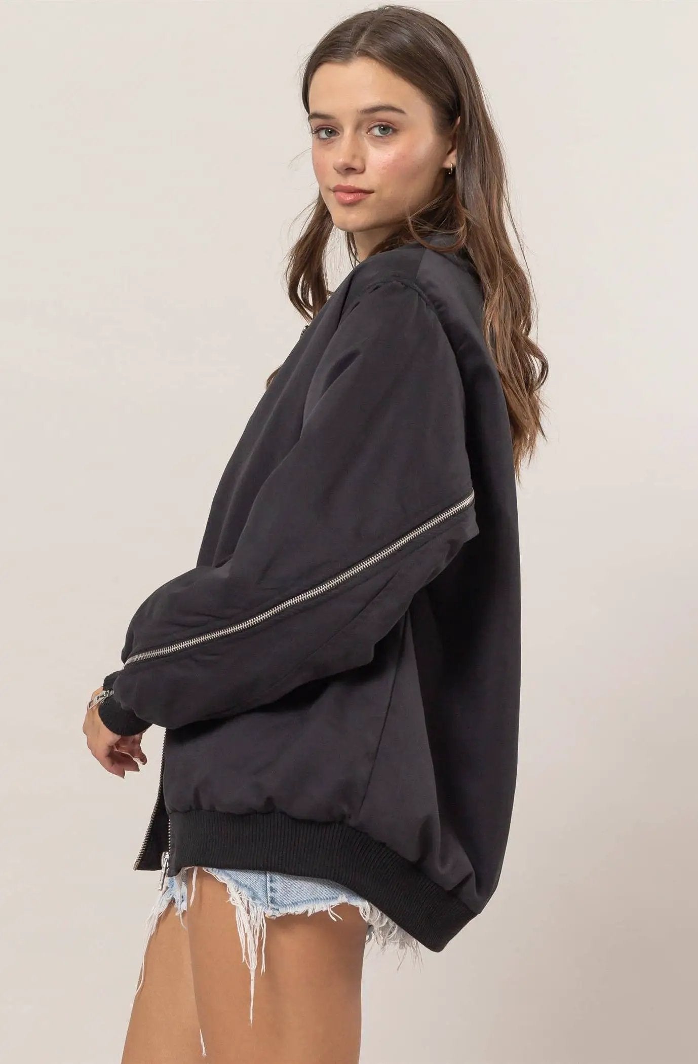HYFVE HYFVE - Black Zipper Detail Puffer Bomber Jacket - Jackets