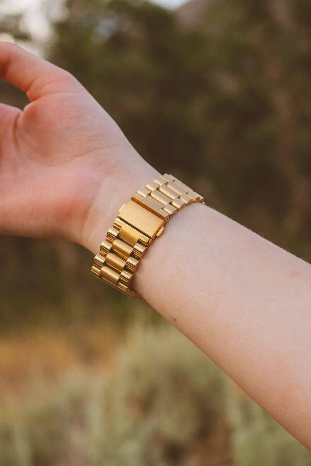 Shop ANDi Essential Gold Apple Watch Band - Watch Accessories