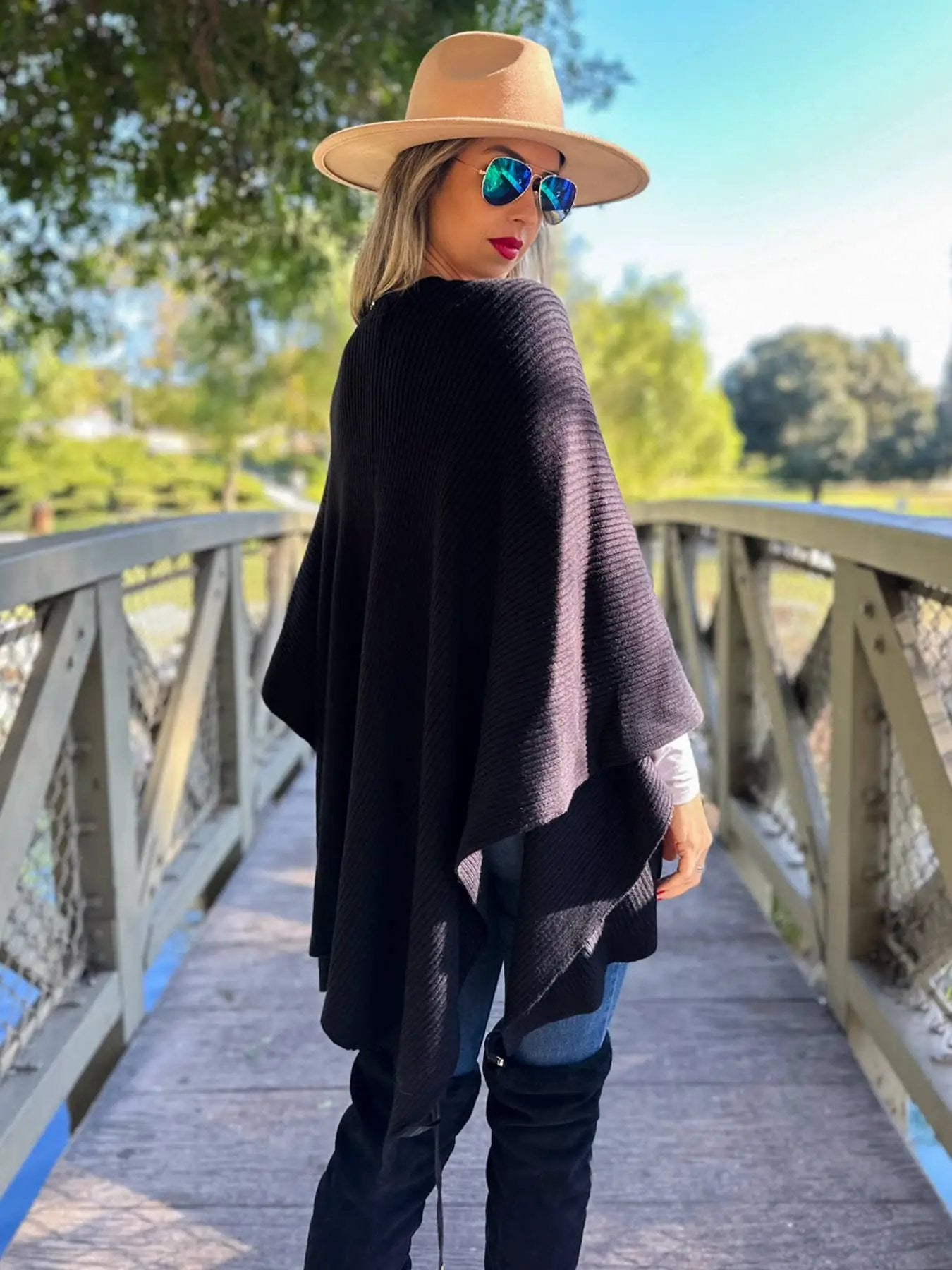 AMOLI AMOLI - Classic Black Ribbed Knit Cape Shawl Ruana with Button - Scarves & Shawls