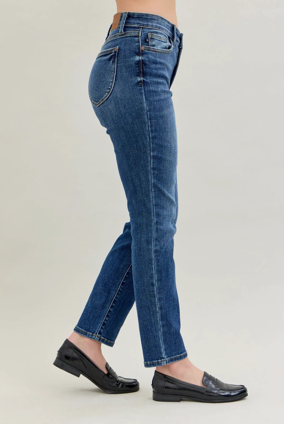 Judy Blue The High Rise Dark Wash Relaxed Skinny Jeans - Jeans Judy Blue High Rise Skinny