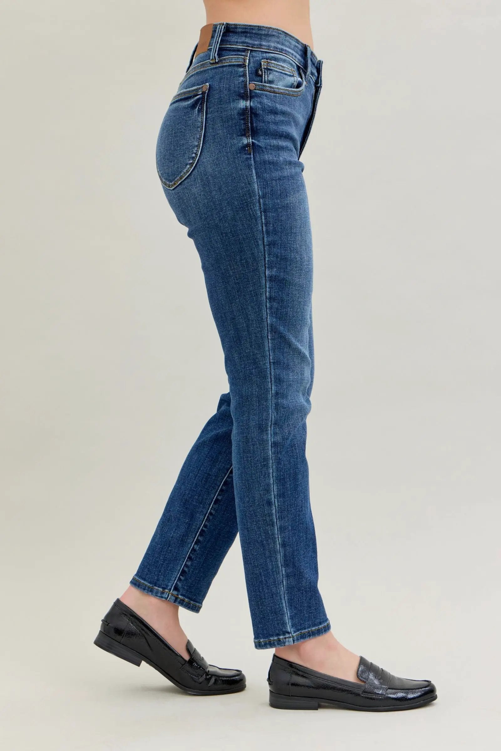 Judy Blue The High Rise Dark Wash Relaxed Skinny Jeans - Jeans Judy Blue High Rise Skinny