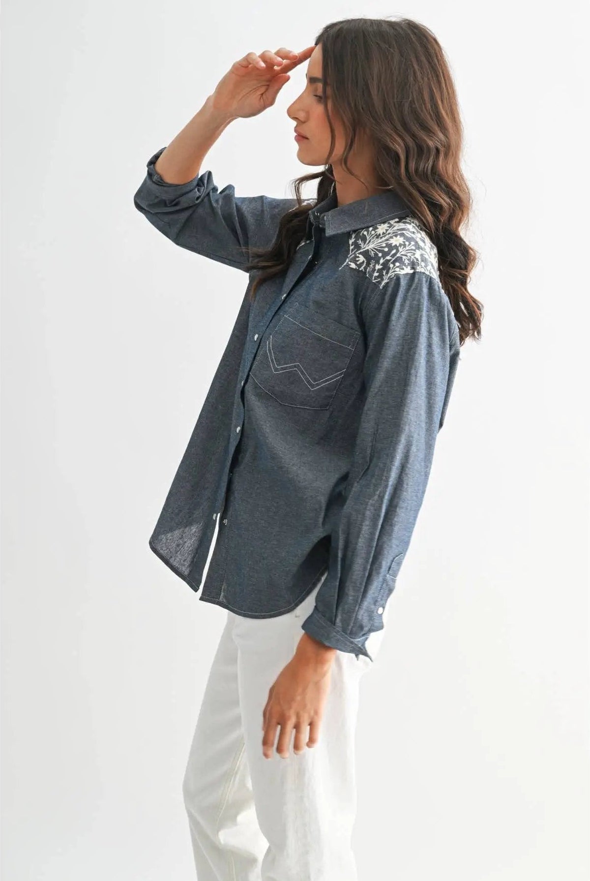 Camellia Camellia - EMBROIDERED DENIM BUTTON-UP LONG-SLEEVE SHIRT: DARK CHAMBRAY / S-M-L(3-2-1) -