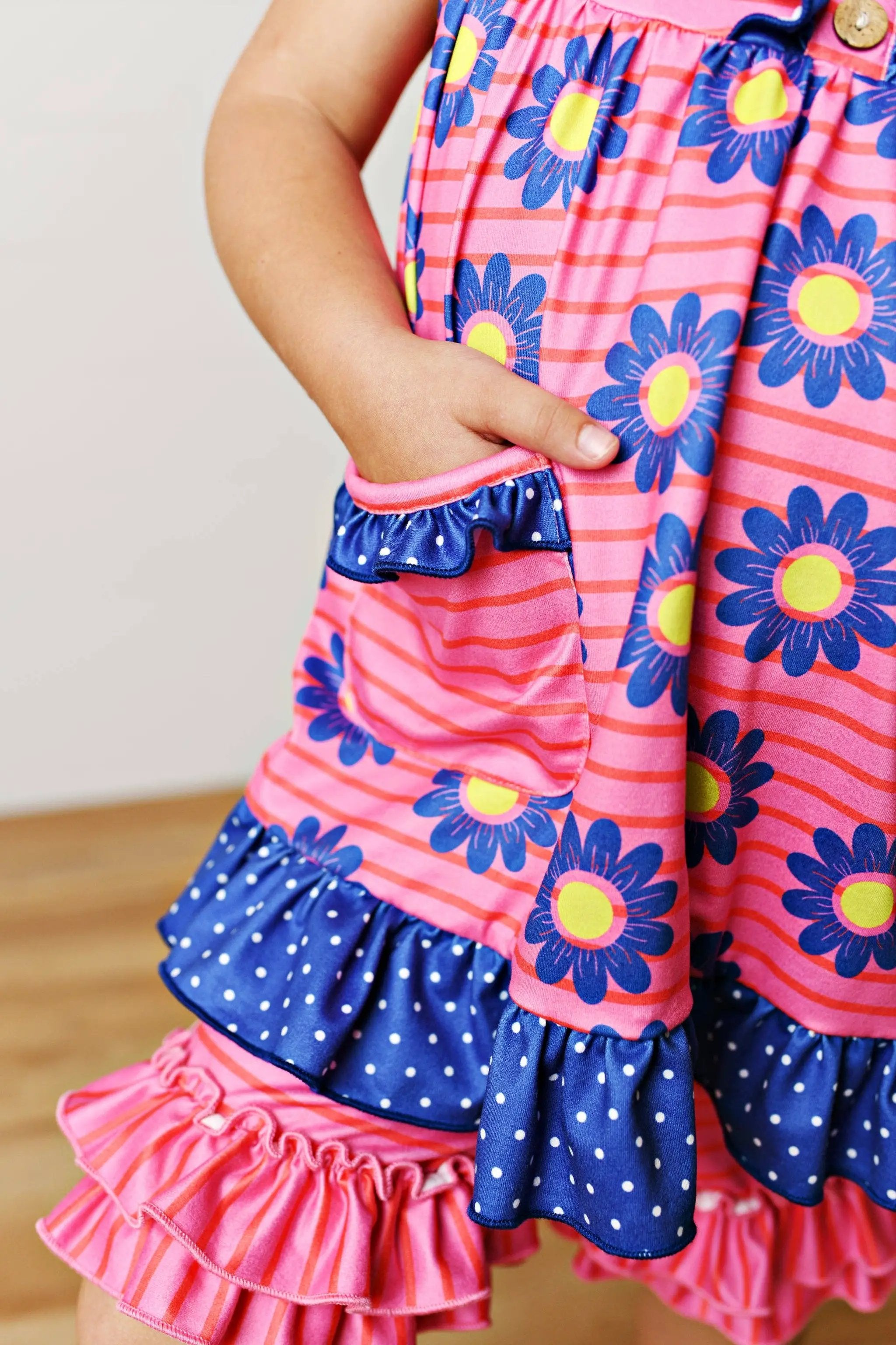 Adorable Sweetness Adorable Sweetness - Girls Hot Pink Daisy Pocket Ruffles Short Set - Outfit Sets