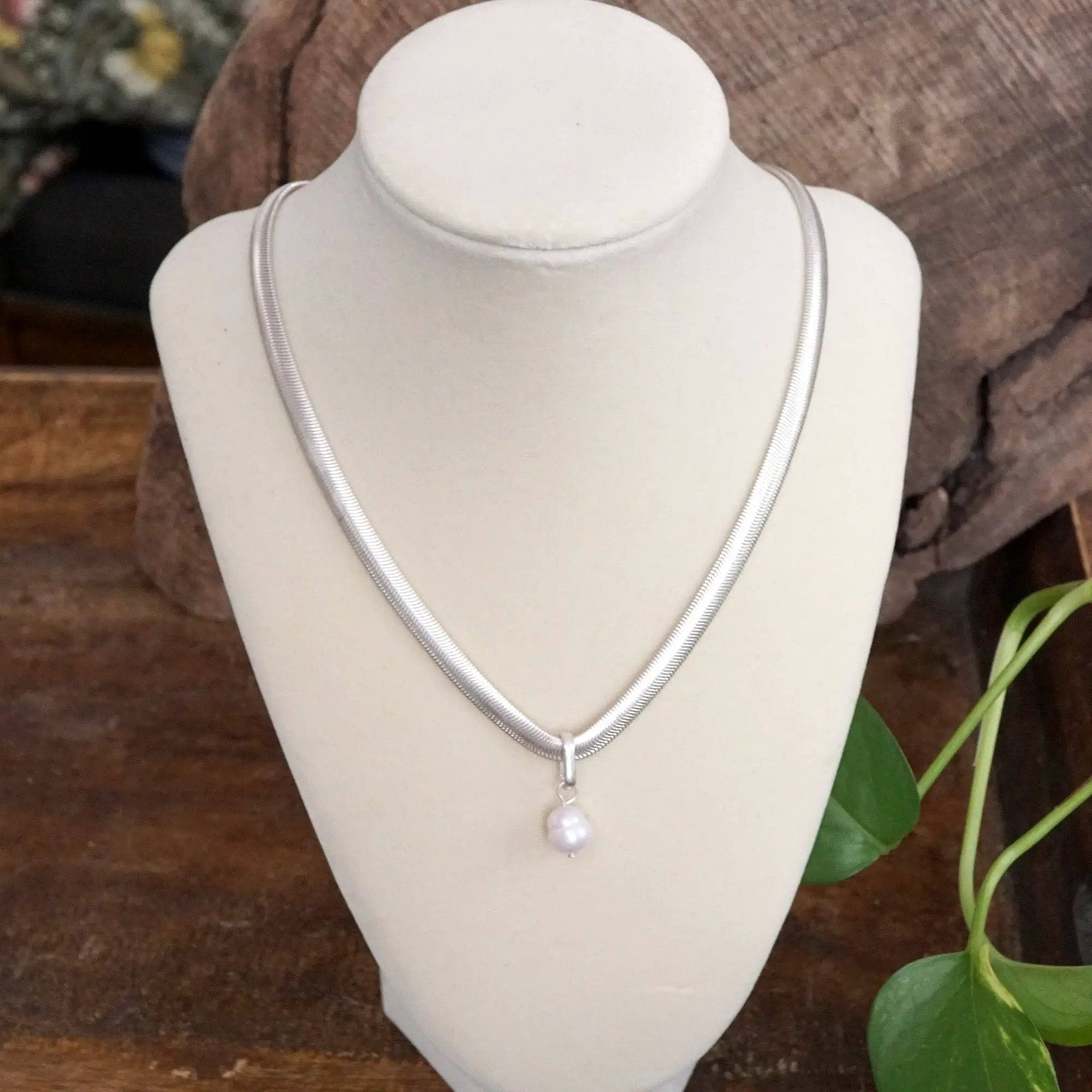PennyLine inc The Classic Charm Herringbone Chain Freshwater Pearl Necklace - Jewelry classic herringbone necklace with freshwater pearl work gold silver gunmetal