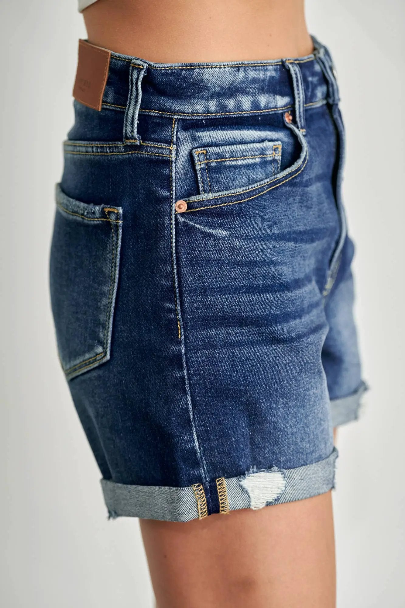 ARTEMIS VINTAGE The Artemis Vintage High Rise Double Cuffed Shorts - Denim Shorts