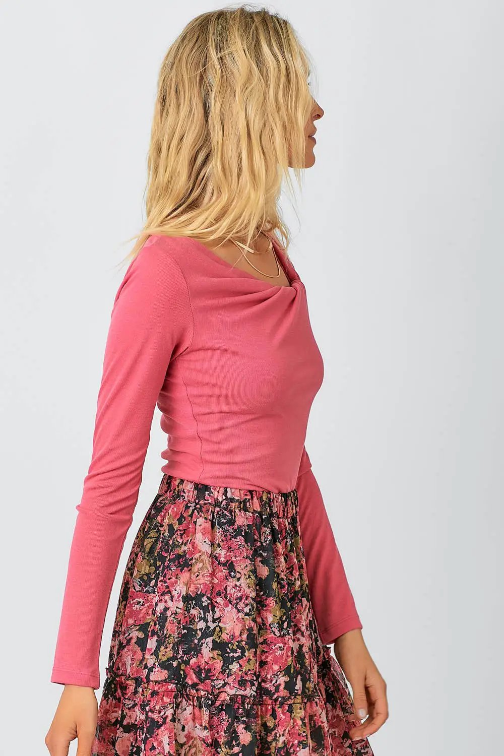 Mystree Mystree - Rosé Twist Modal Knot-Neck Top - Blouses