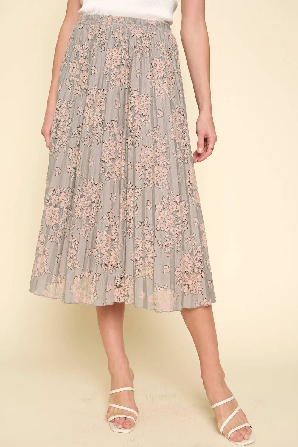 Mystree The Flower Lace Pleat Skirt - Skirts Flower lace pleat skirt