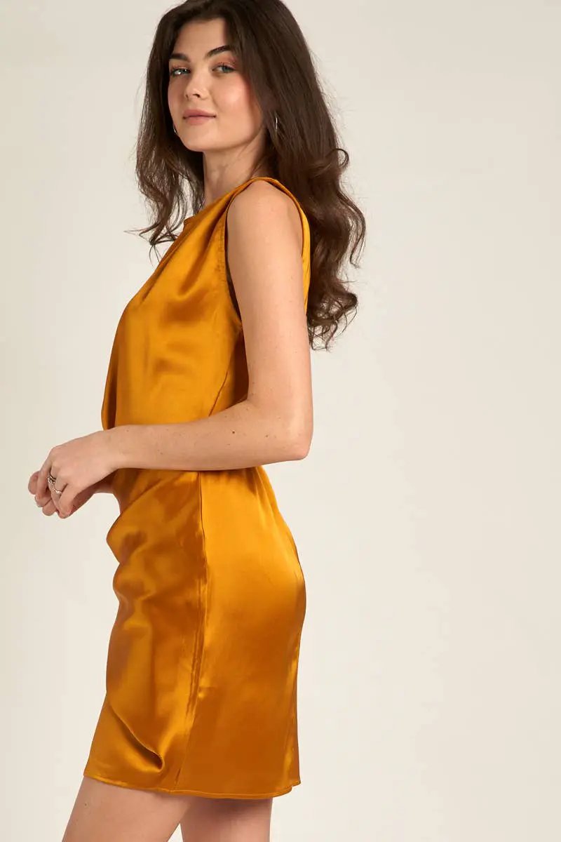 En Crème En Crème Marigold Front Layered Back Cutout Satin Mini Dress - Dresses back cutout satin mini dress