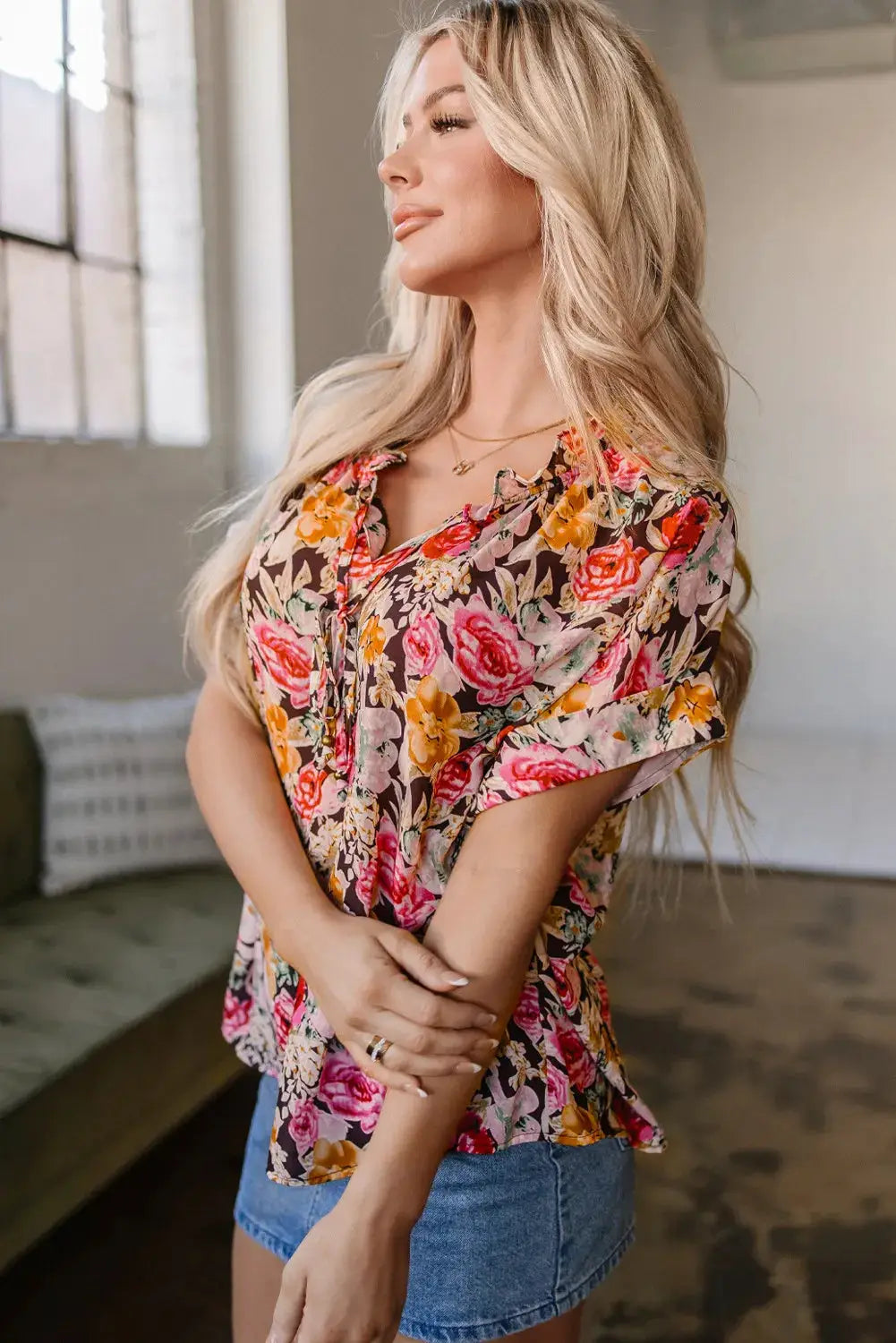1 the Woman Rosé Garden Crewneck Blouse - Blouses Floral Print Crew Neck Short Sleeve Shift Blouse