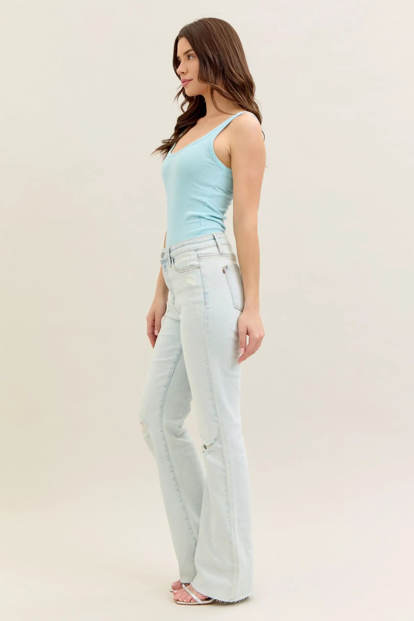 Judy Blue Judy Blue Mid Rise Destroy & Fray Bootcut - Jeans Judy Blue Mid Rise Destroy & Fray Bootcut