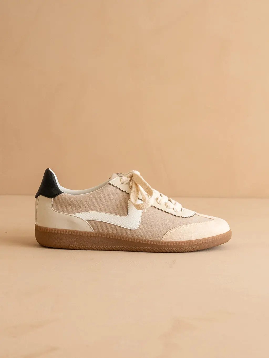 OASIS SOCIETY The Kyla Classic Low Top Sneaker - Sneakers