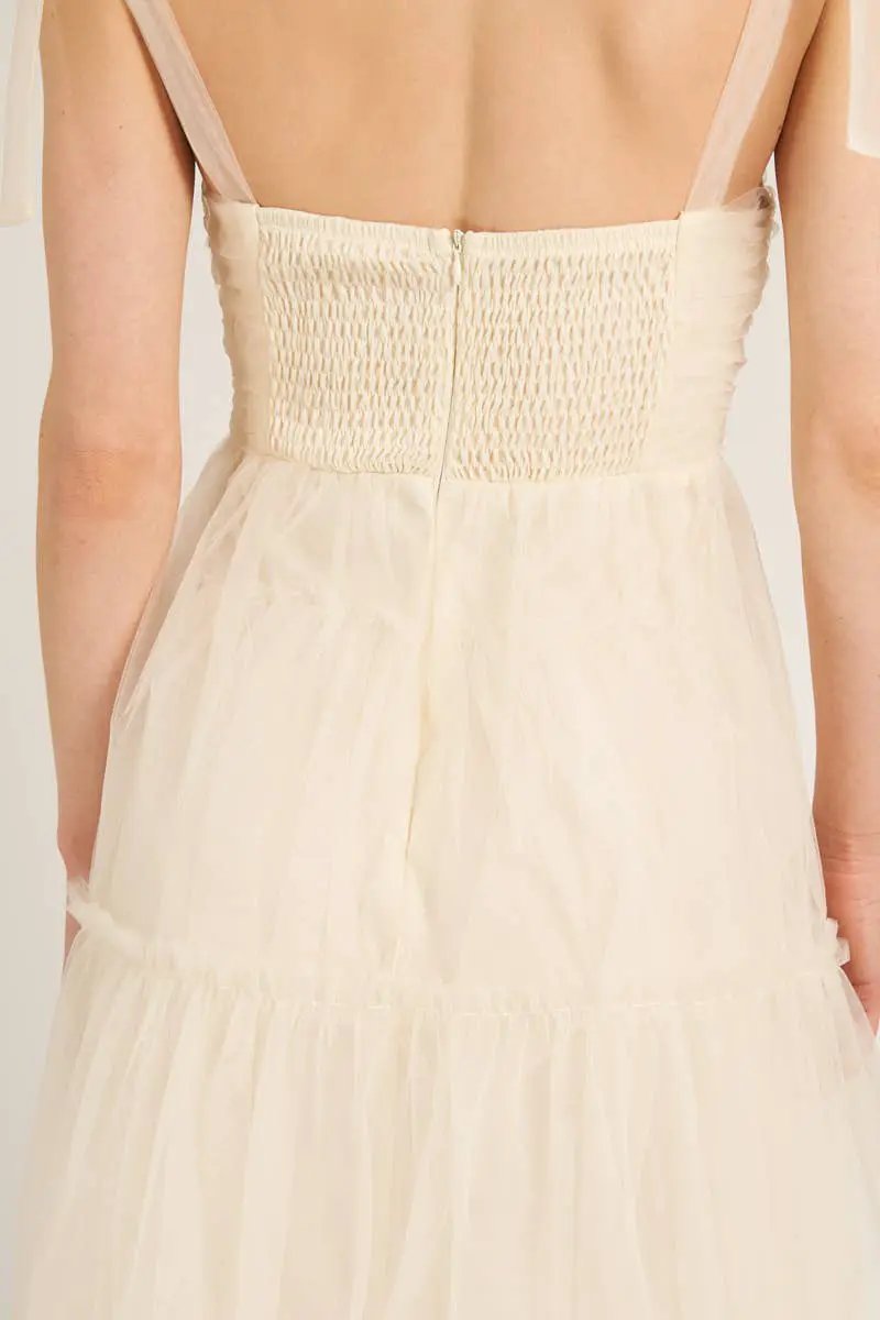 En Crème En Crème Cream Sleeveless Tulle Tiered Maxi Dress - Dresses
