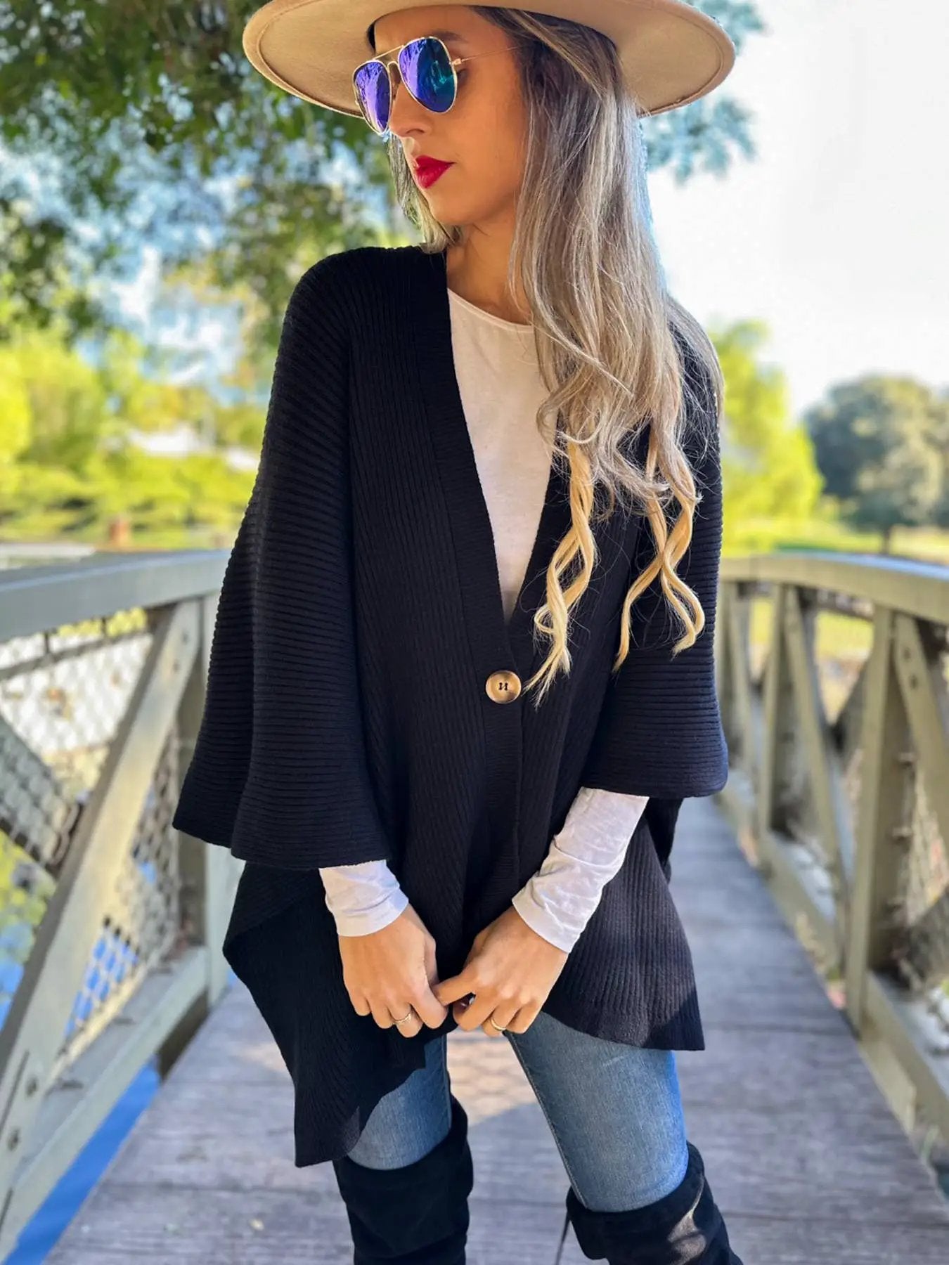 AMOLI AMOLI - Classic Black Ribbed Knit Cape Shawl Ruana with Button - Scarves & Shawls