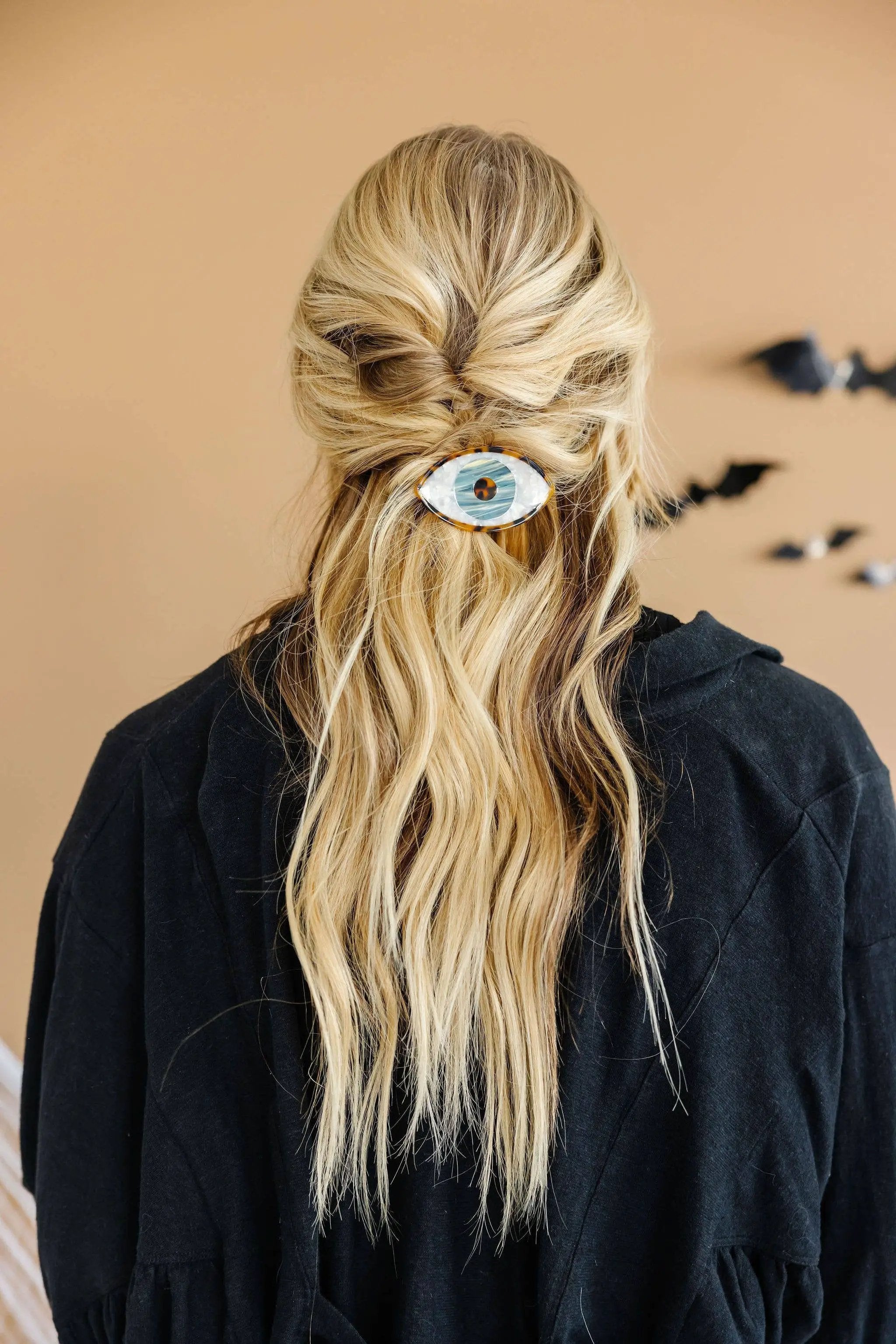 Shop ANDi Apple of my Eye Claw Clip - Hair Pins, Claws & Clips