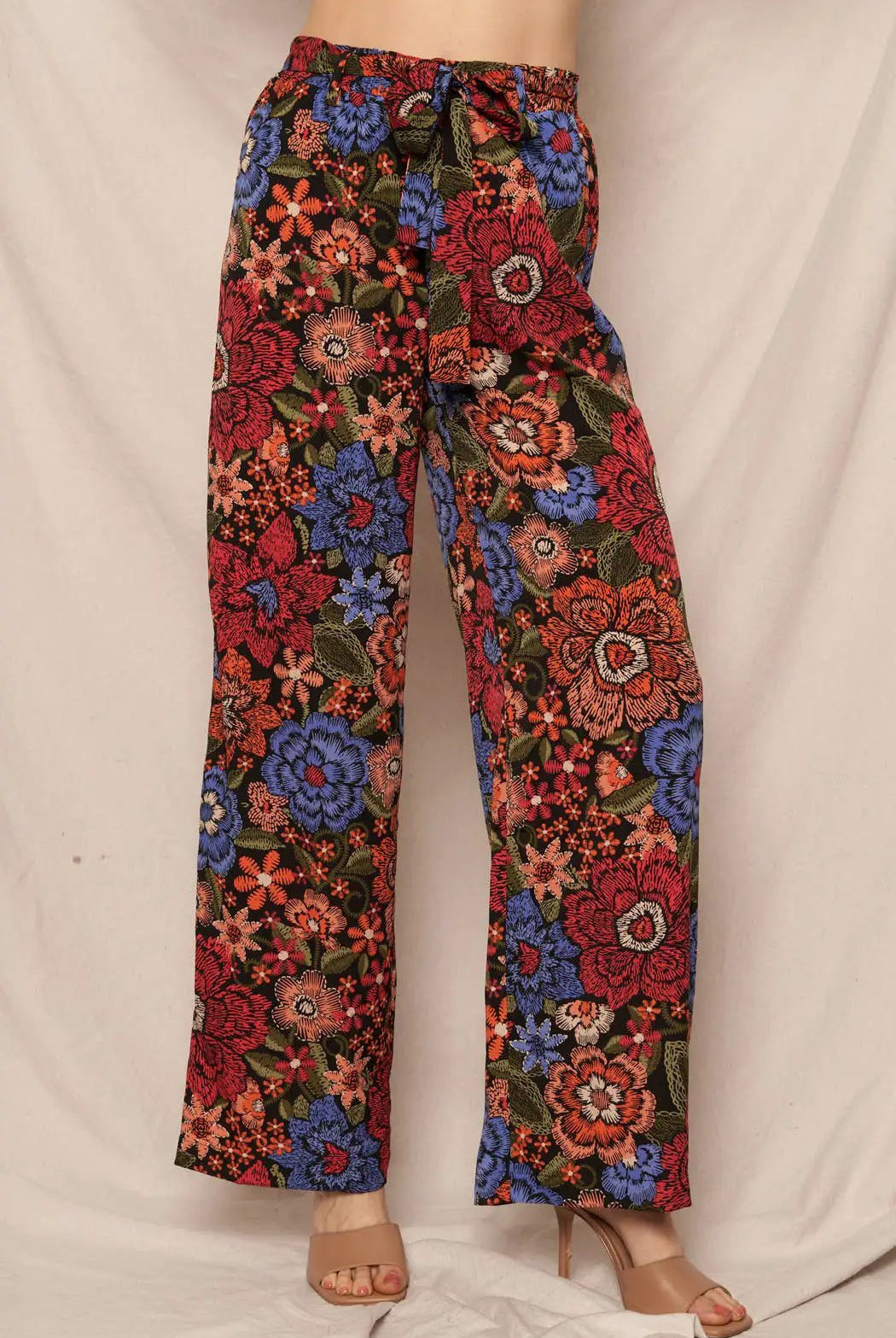 En Crème En Crème Black Multi High Waisted Floral Print Pants - Pants