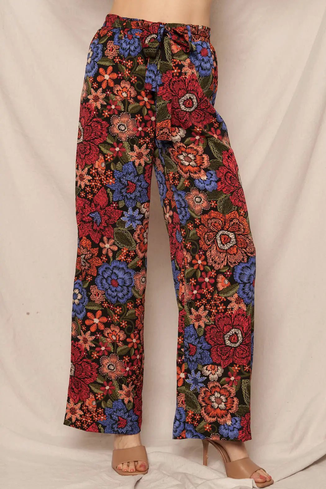En Crème En Crème Black Multi High Waisted Floral Print Pants - Pants