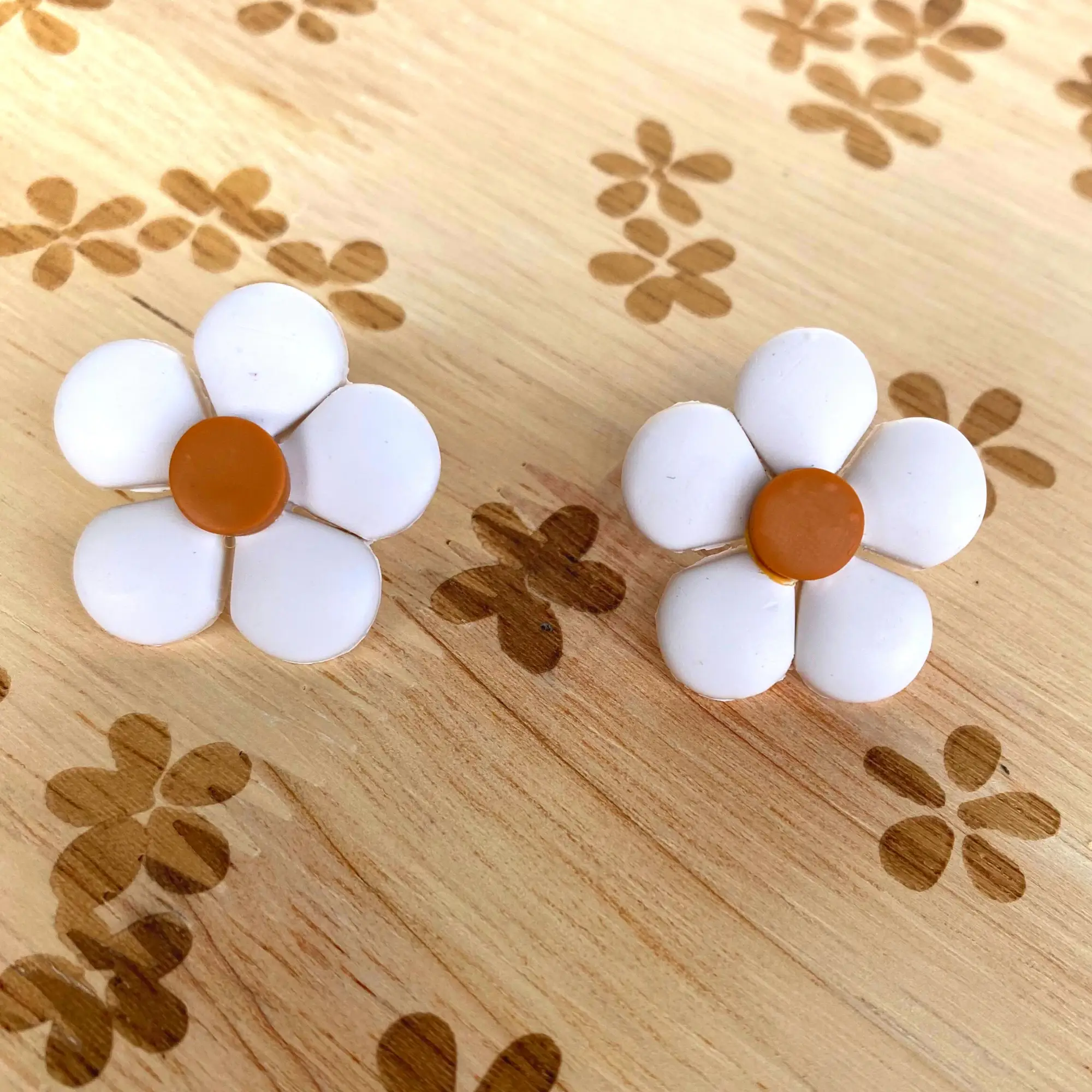 Blush and Bash Studio Blush and Bash Studio - Retro Daisy Large Stud - Earrings