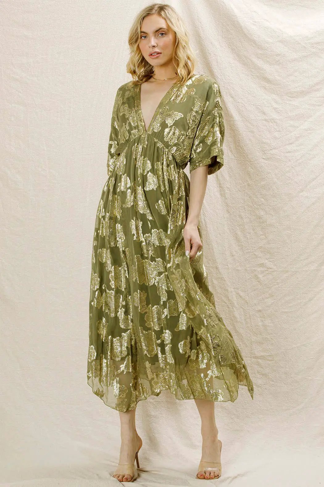 En Crème En Crème Olive Gold V-Neck Kimono Sleeve Maxi Dress - Dresses En Crème - V-Neck Kimono Sleeve Maxi Dress: OLIVE GOLD