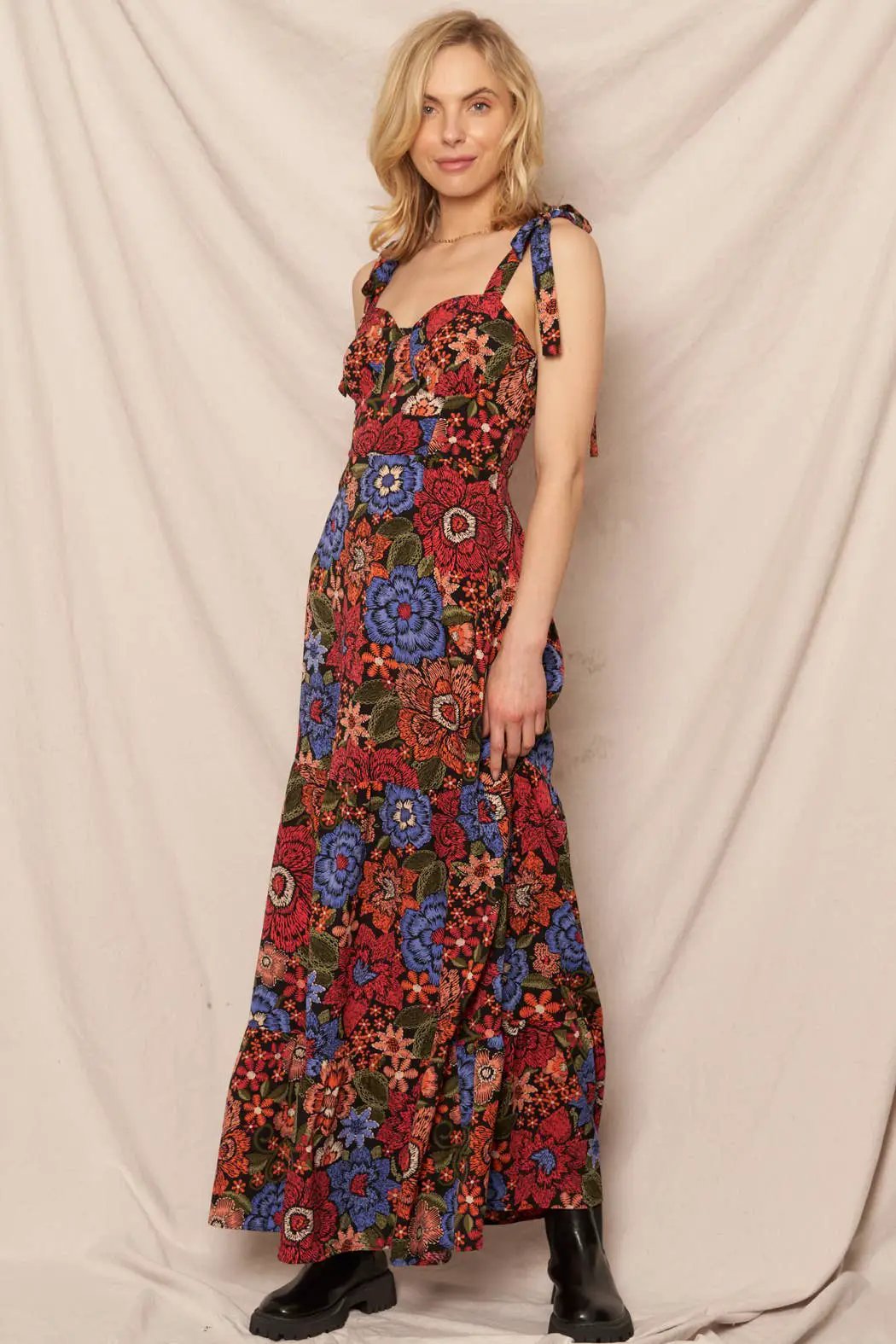 En Crème En Crème Black Multi Shoulder Tie Floral Print Maxi Dress - Dresses