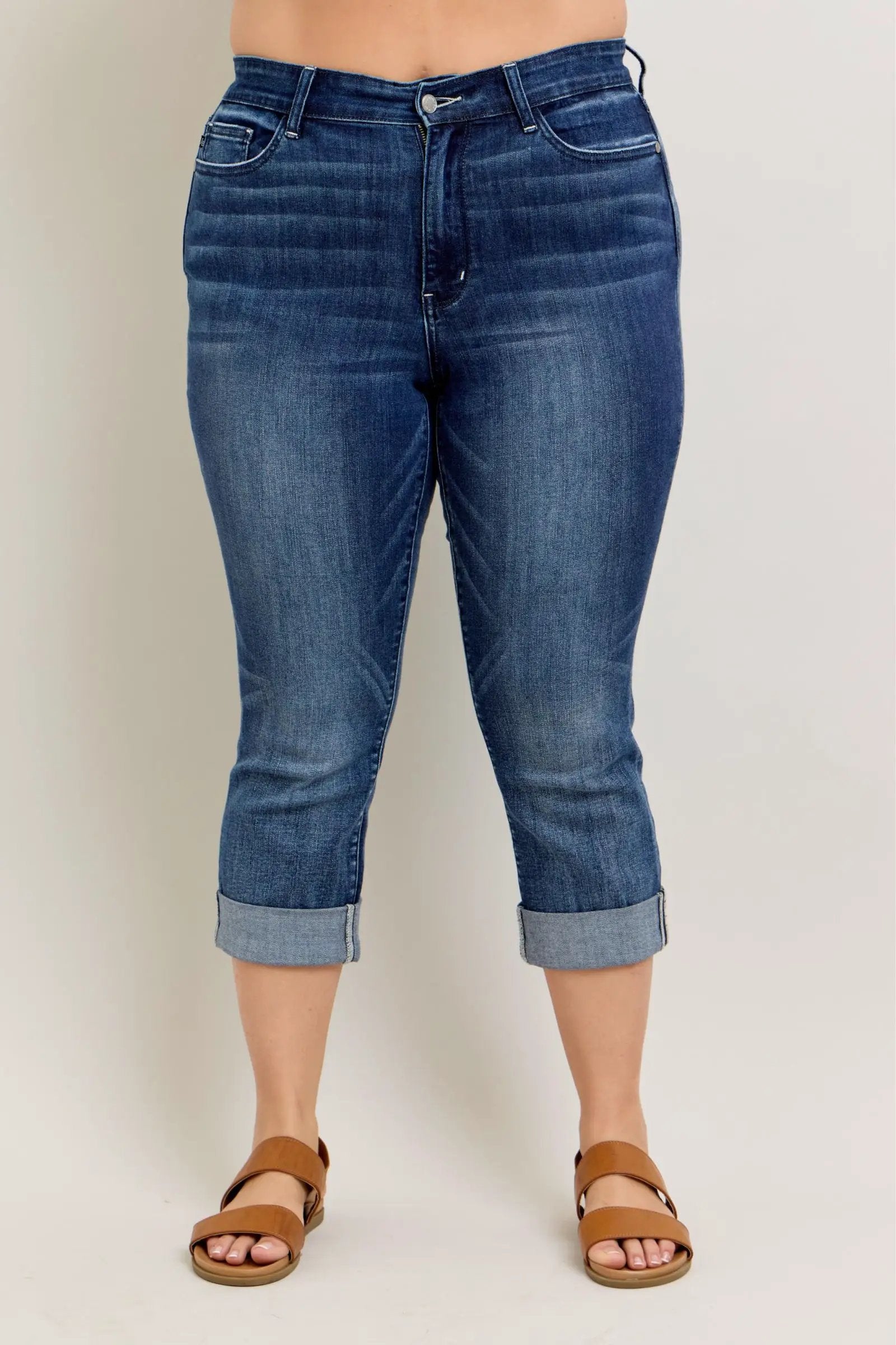 Judy Blue Judy Blue Dark Wash Cuffed Capri PLUS - Jeans Judy Blue Dark Wash Cuffed Capri PLUS