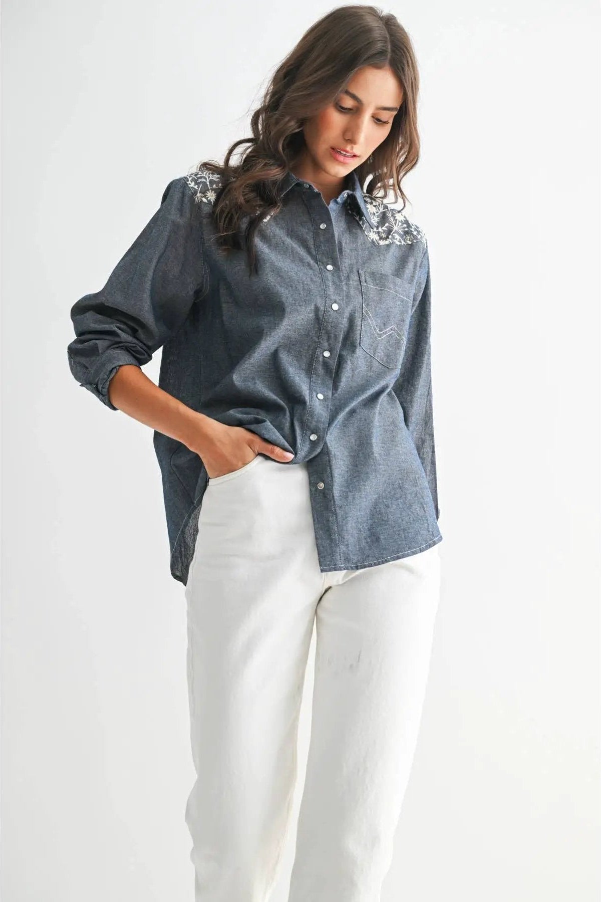 Camellia Camellia - EMBROIDERED DENIM BUTTON-UP LONG-SLEEVE SHIRT: DARK CHAMBRAY / S-M-L(3-2-1) -