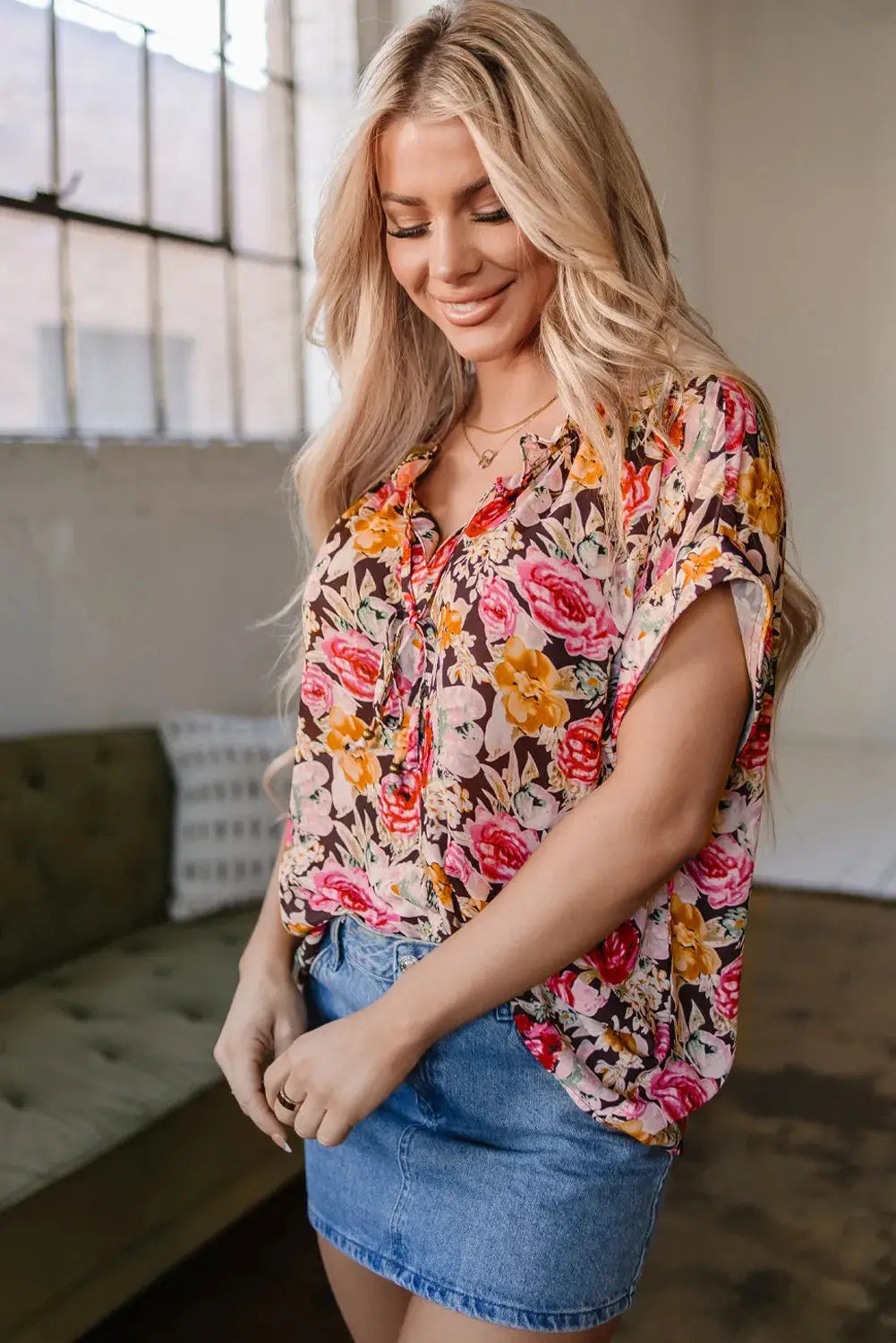 1 the Woman Rosé Garden Crewneck Blouse - Blouses Floral Print Crew Neck Short Sleeve Shift Blouse