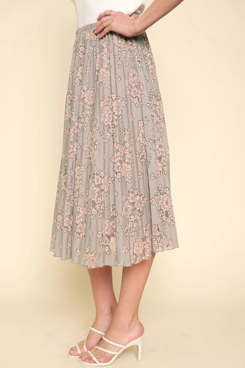 Mystree The Flower Lace Pleat Skirt - Skirts Flower lace pleat skirt