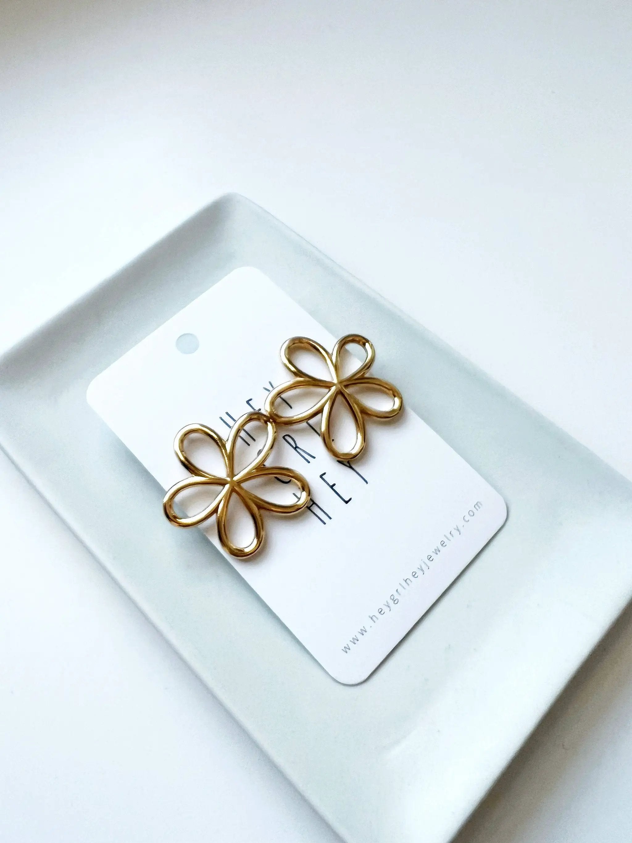 Hey Grl Hey Jewelry The Flower Statement Stud Earrings - Earrings