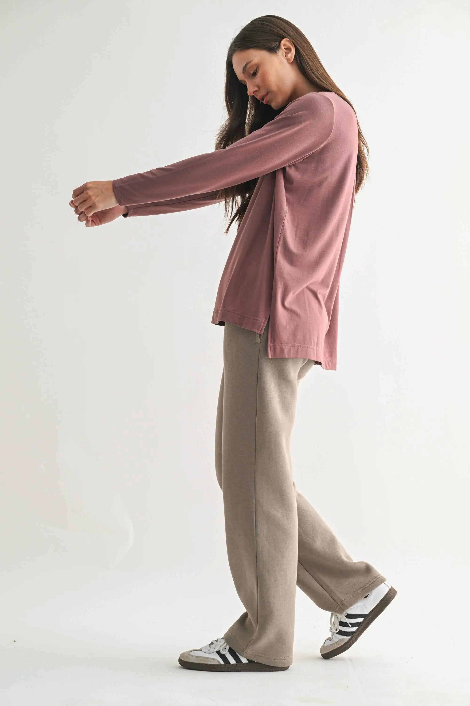 Mono B Mono B - Easy Edge High Low Long Sleeve Top - Shirts Mono B - Easy Edge High Low Long Sleeve Top
