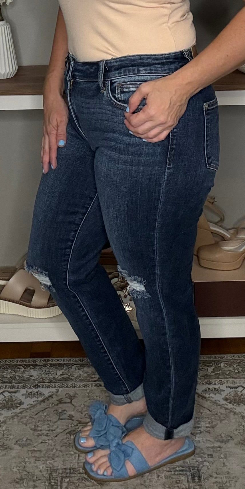Judy Blue Judy Blue Mid Rise Destroyed Slim Fitting Denim Blue Jeans - Jeans Judy Blue Mid Rise Destroyed Slim Fitting Denim Blue Jeans