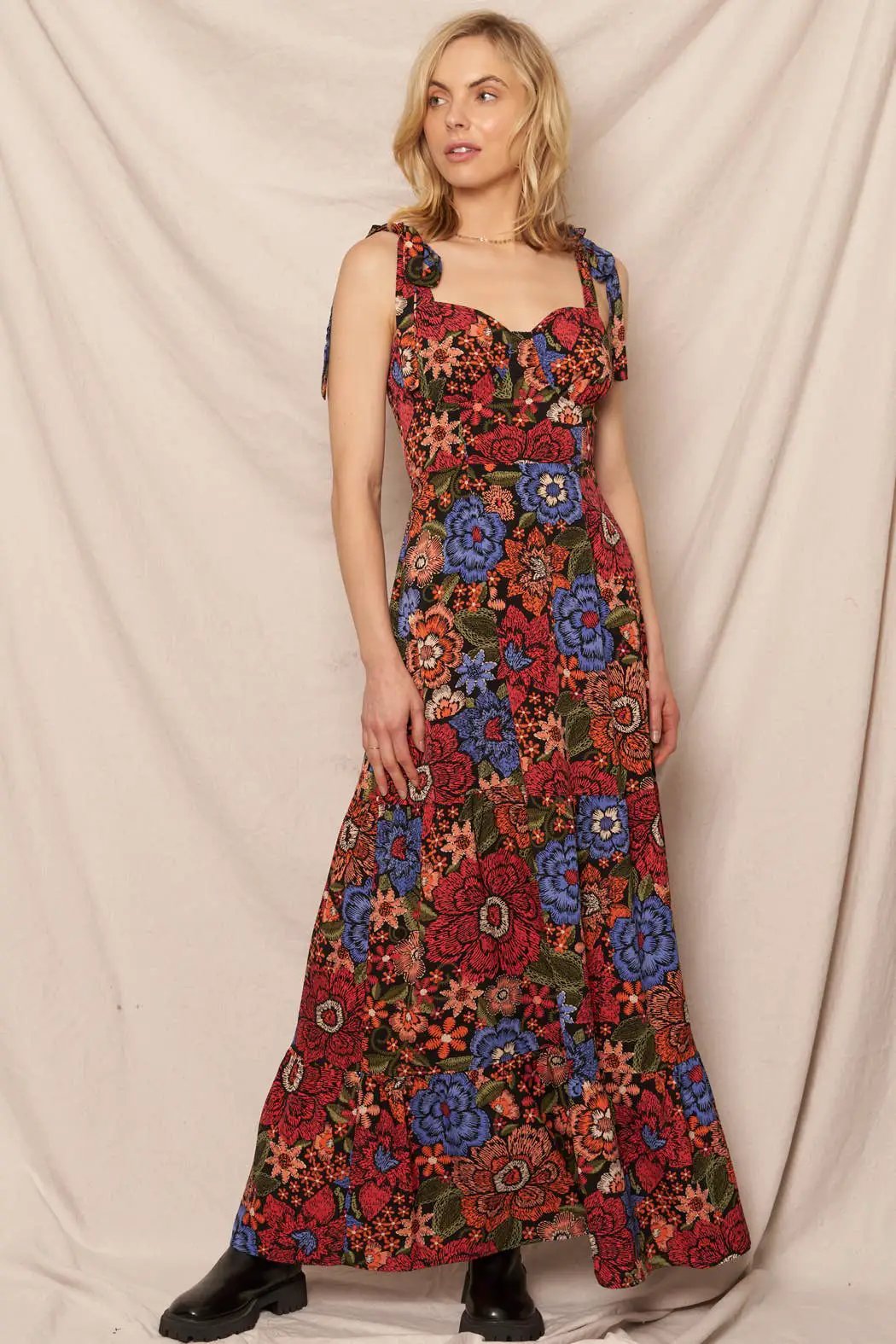 En Crème En Crème Black Multi Shoulder Tie Floral Print Maxi Dress - Dresses