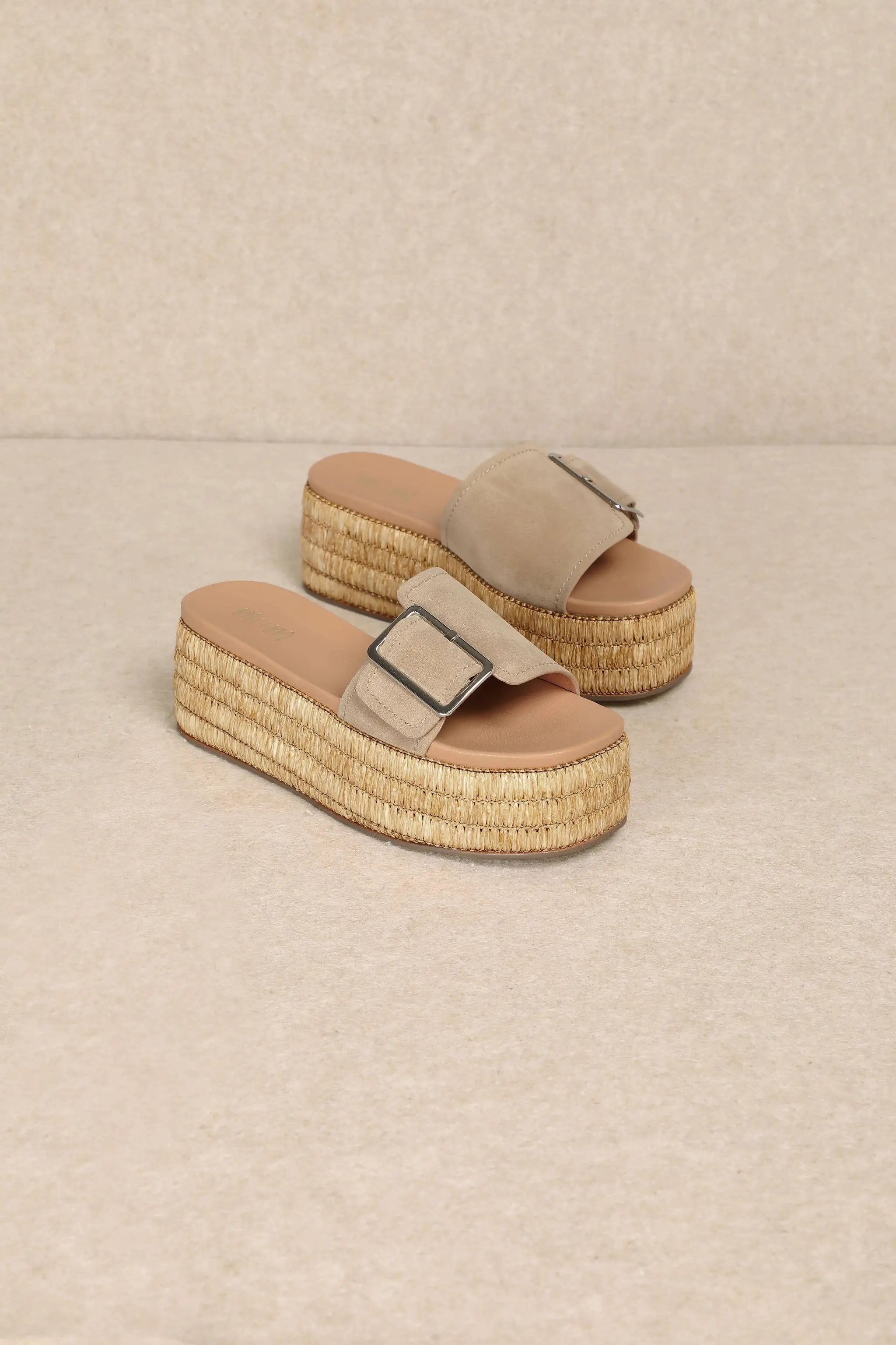 MiiM The WANIKA Platform Sandals: BEIGE - Sandals