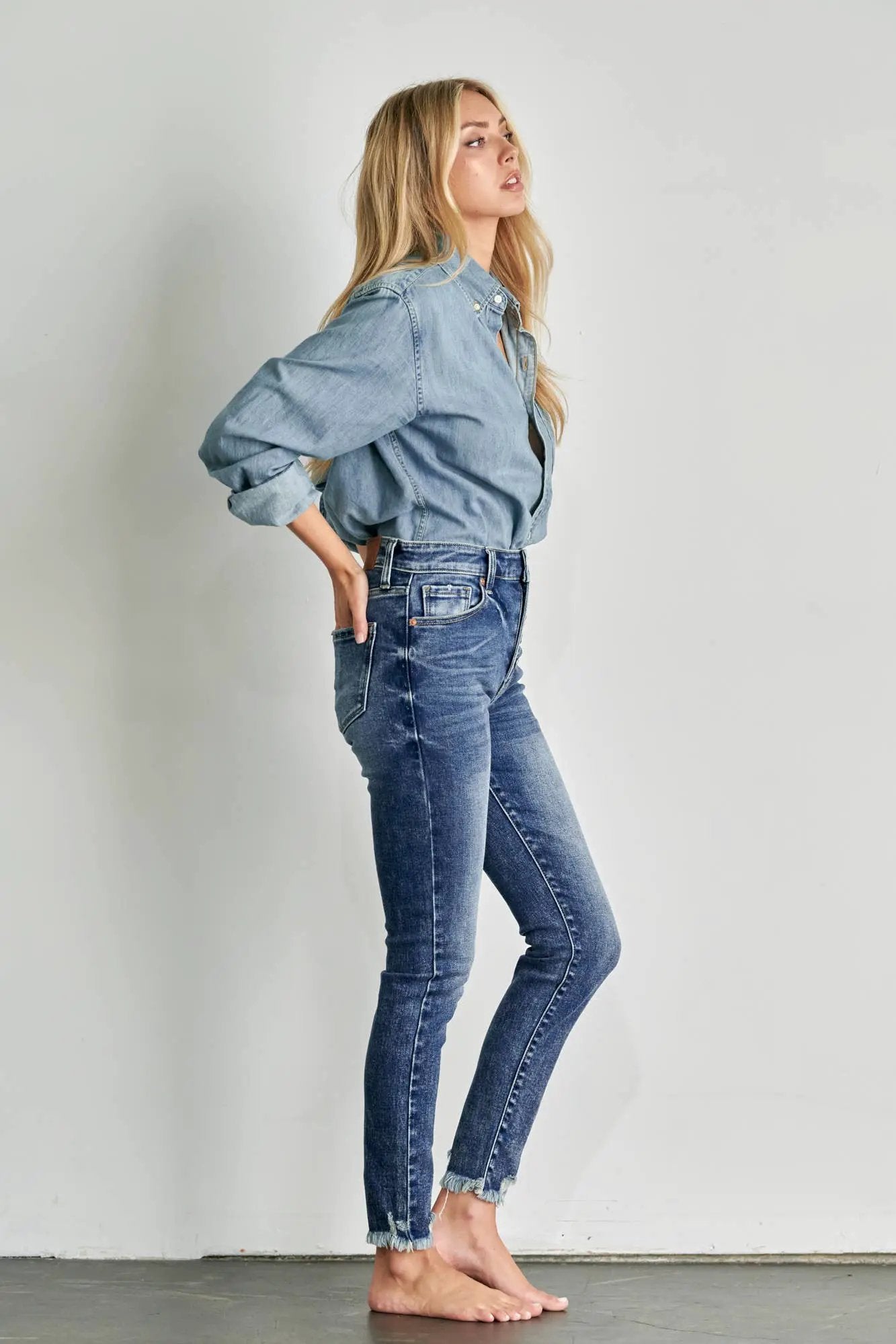 ARTEMIS VINTAGE Artemis Vintage Medium Wash High Rise Button-Up Skinny Jeans - Jeans