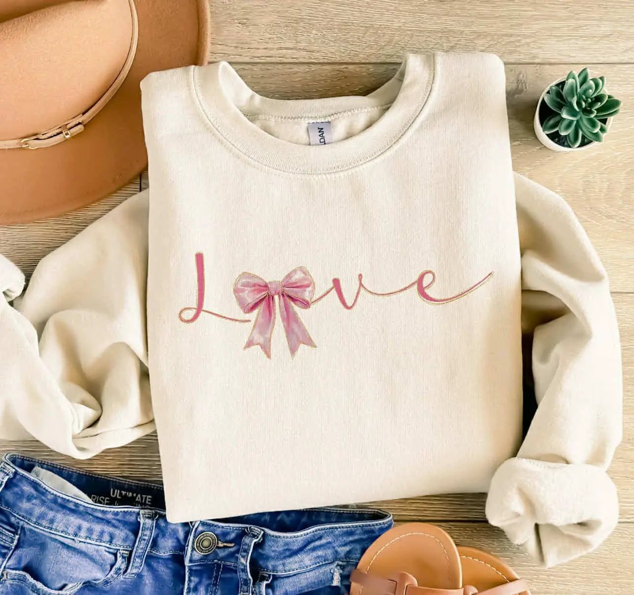 Lasting Impressions CT Sand Love Bow Sweatshirt - Sweatshirts