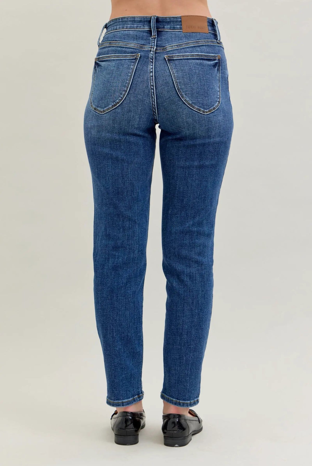Judy Blue The High Rise Dark Wash Relaxed Skinny Jeans - Jeans Judy Blue High Rise Skinny