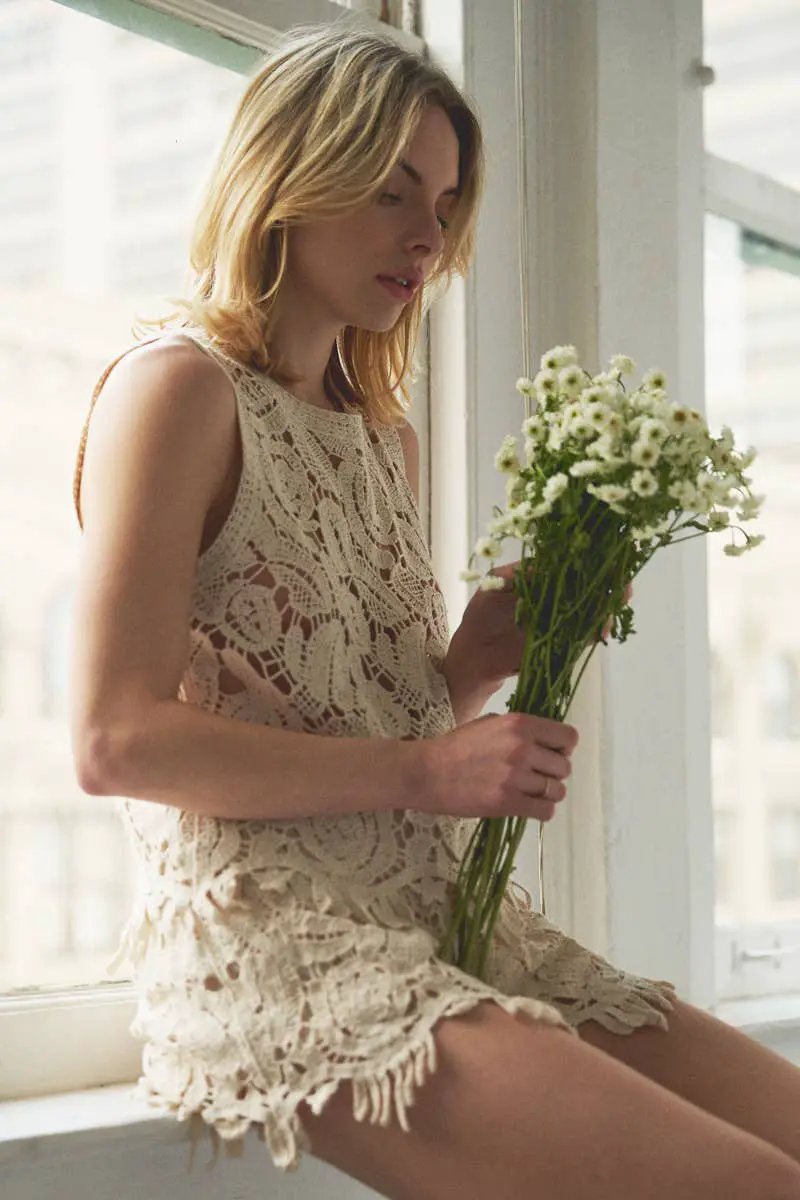 En Crème En Crème Sleeveless Beige Crochet Top and Shorts Set - Outfit Sets