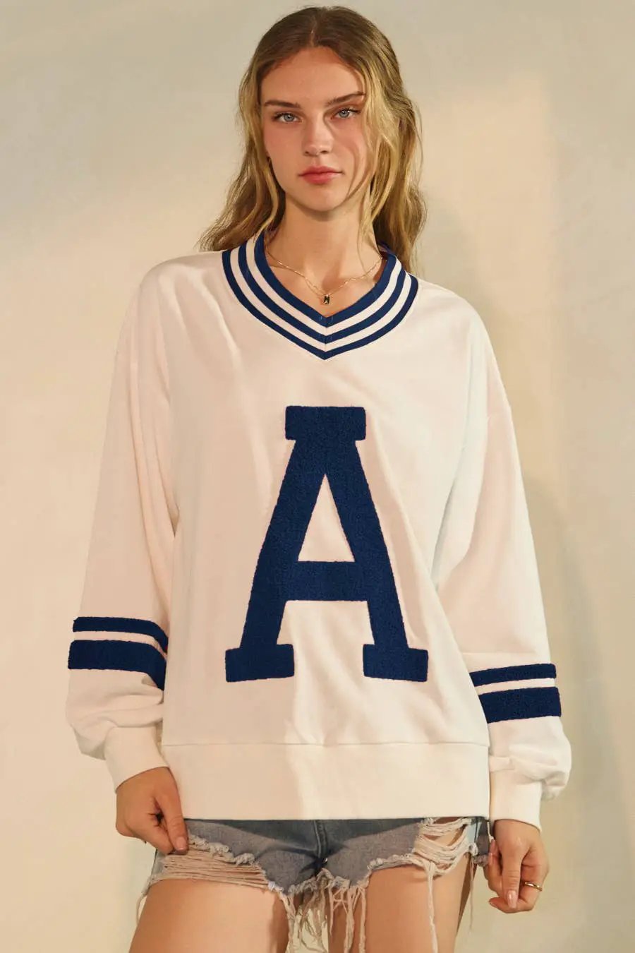 Oddi Oddi - Varsity-Inspired Pullover: White Blue Combo - Sweatshirts