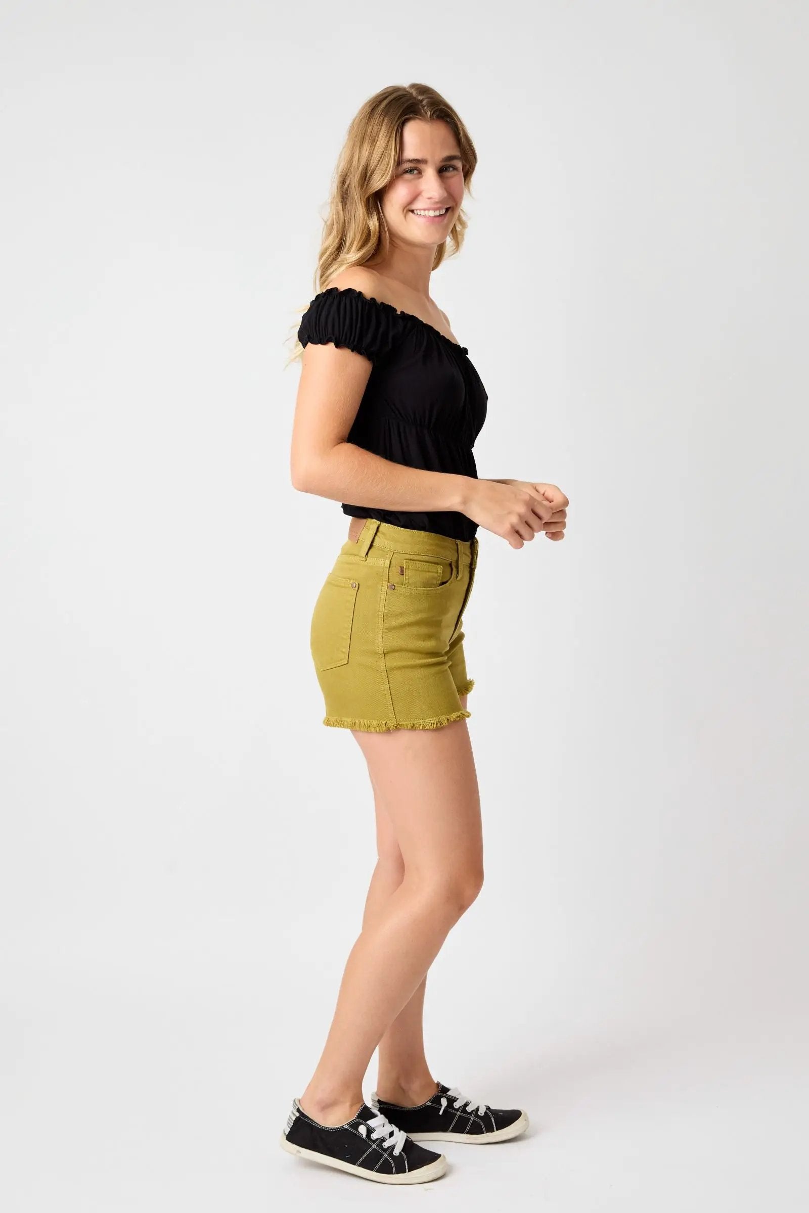 Judy Blue Judy Blue Mid Rise Garment Dyed Fray Hem Matcha Shorts - Shorts Judy Blue Matcha cut off shorts